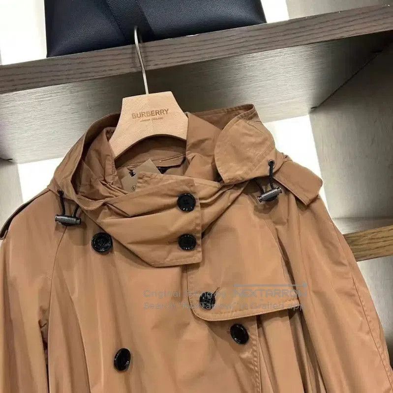 Burberry Burberry Mid-Length Khaki Cotton Trench Coat. Size M / US 6-8 / IT 42-44 - 1 Thumbnail