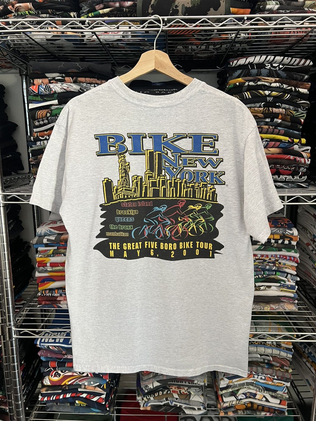 Anvil 2001 Five Boro Bike Tour New York Tee Size US L / EU 52-54 / 3 - 1 Thumbnail