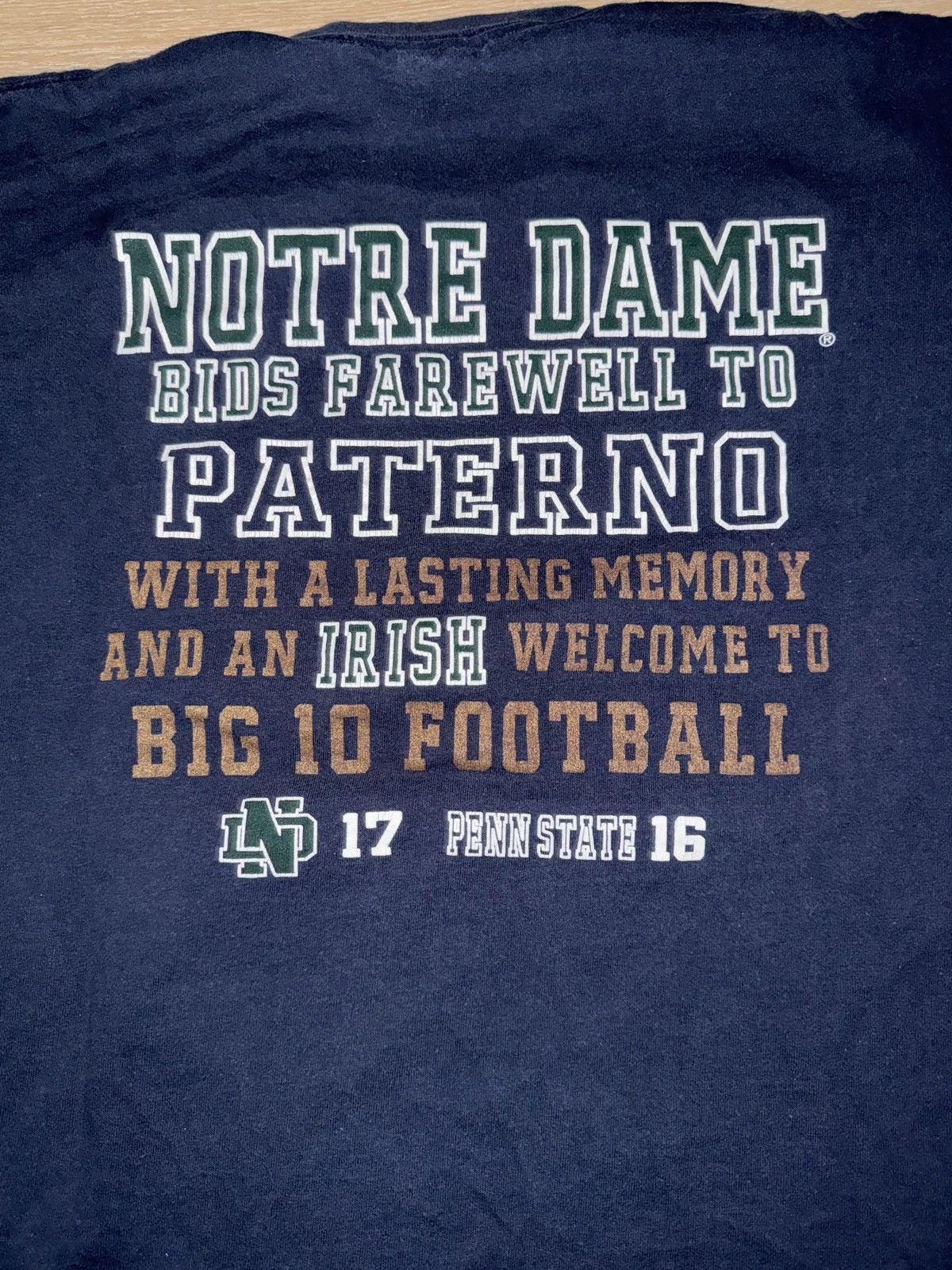 Jansport Vintage 1992 Notre Dame vs Penn State Snow Bowl T-Shirt Size US XXL / EU 58 / 5 - 4 Thumbnail