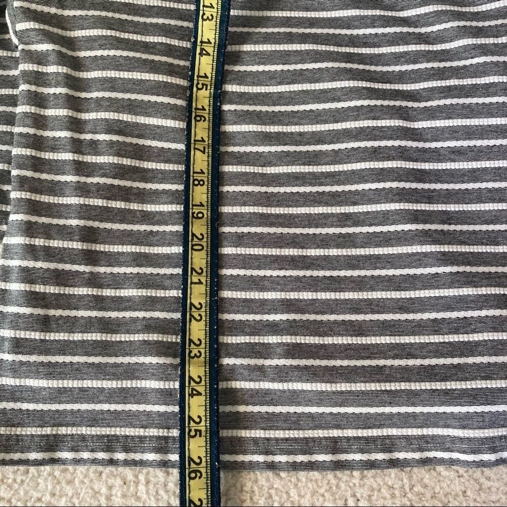 Gap Gap Croft & Barrow Stripped Shirts Pink Grey White Medium Size M / US 6-8 / IT 42-44 - 7 Thumbnail