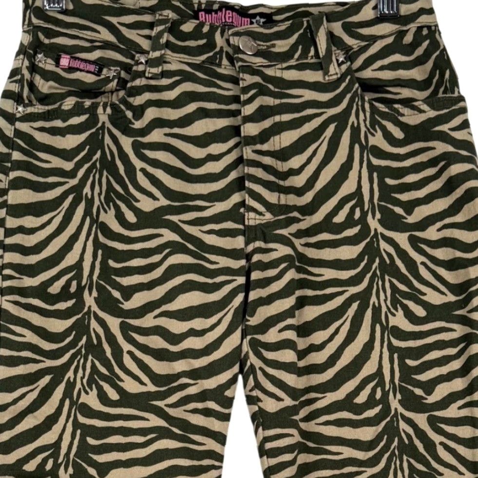 Vintage VINTAGE Bubblegum USA pants Zebra Print 7/8 Slim Straight Y2K 90s Indie Sleaze Clubwear Womens Juniors Green Olive Tan Baggy? Size 28" / US 6 / IT 42 - 2 Thumbnail