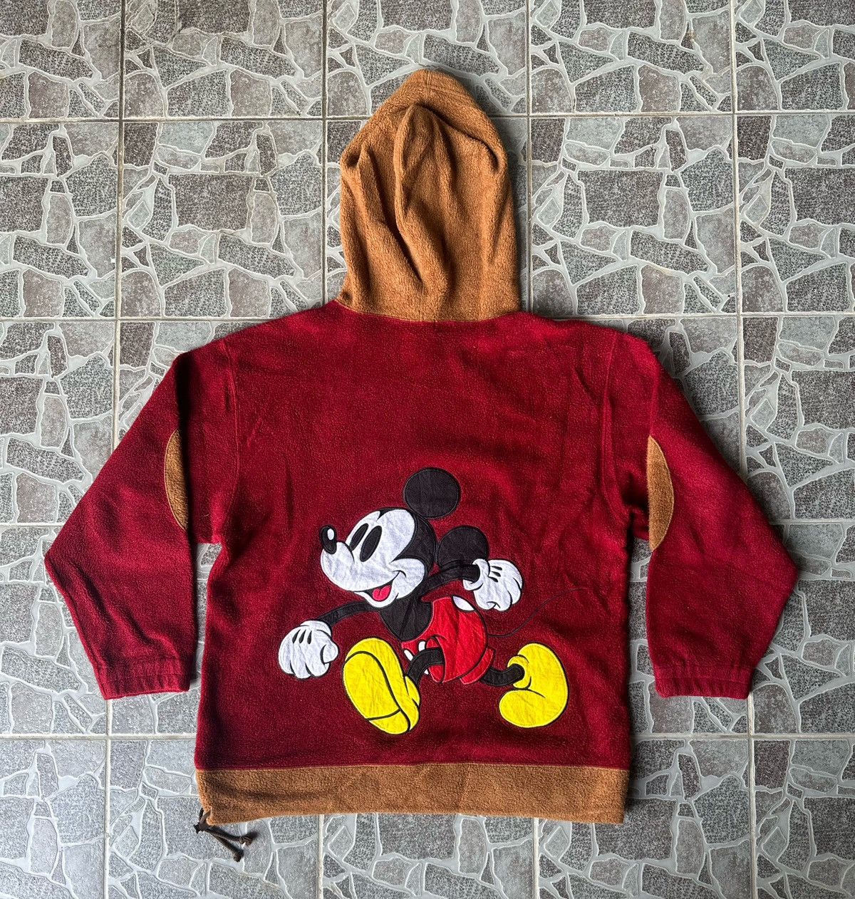 Disney Mickey mouse fleece pullover hoodie Size US L / EU 52-54 / 3 - 1 Thumbnail