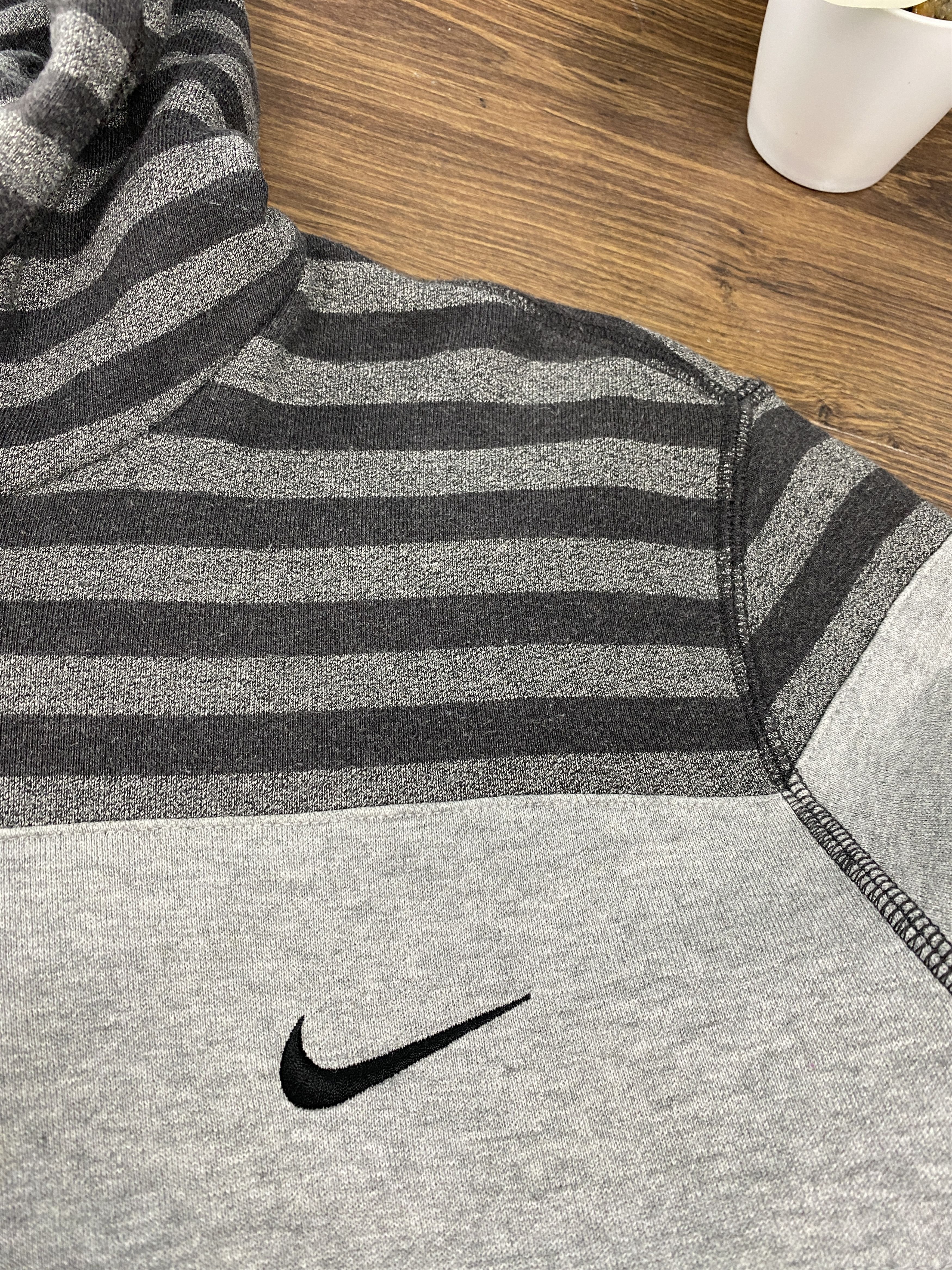 Nike Nike vintage mini swoosh hoodie y2k Size US L / EU 52-54 / 3 - 4 Thumbnail