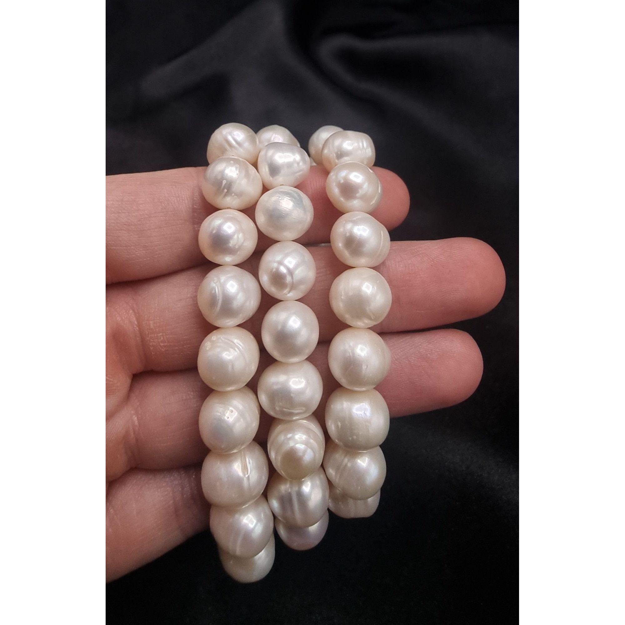 Vintage Freshwater Pearl Stretch Bracelets Set Of 3 Elegant White Be Size ONE SIZE - 1 Thumbnail