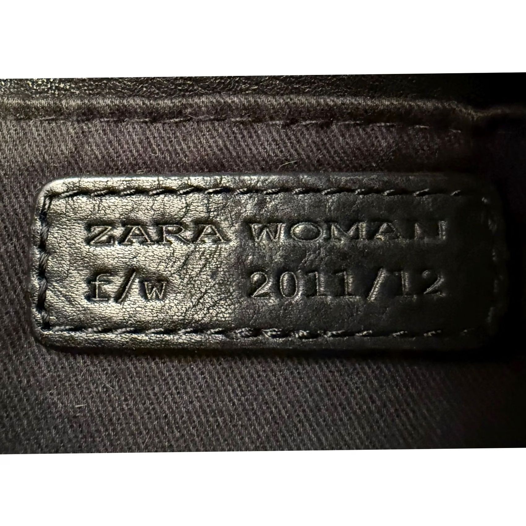 Zara VINTAGE Zara Woman Black Crossbody Bag Animal Print Gold Hardware Strap Size ONE SIZE - 3 Thumbnail