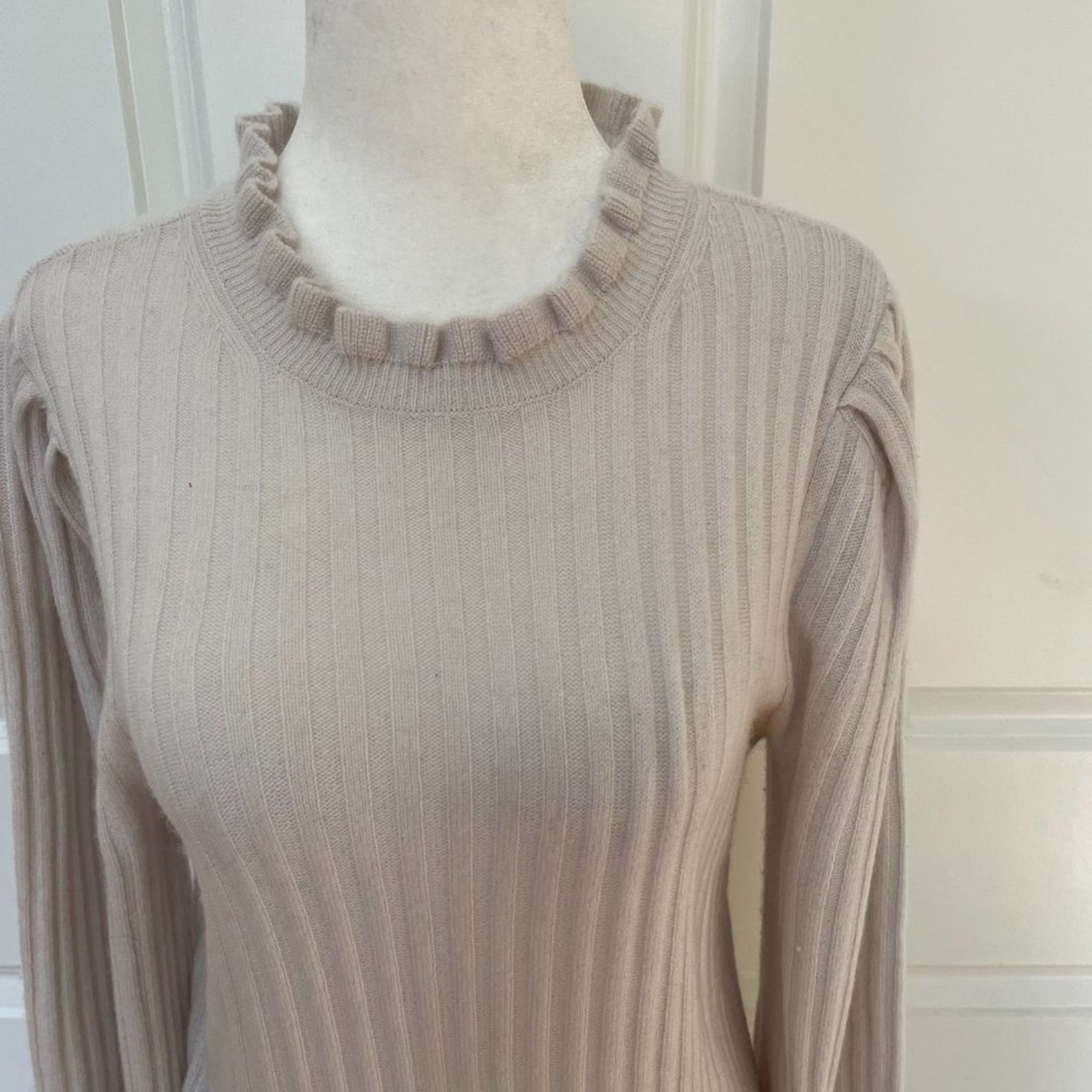 Elie Tahari Balloon Sleeve Sweater Dress from Elie Tahari Size S / US 4 / IT 40 - 2 Thumbnail