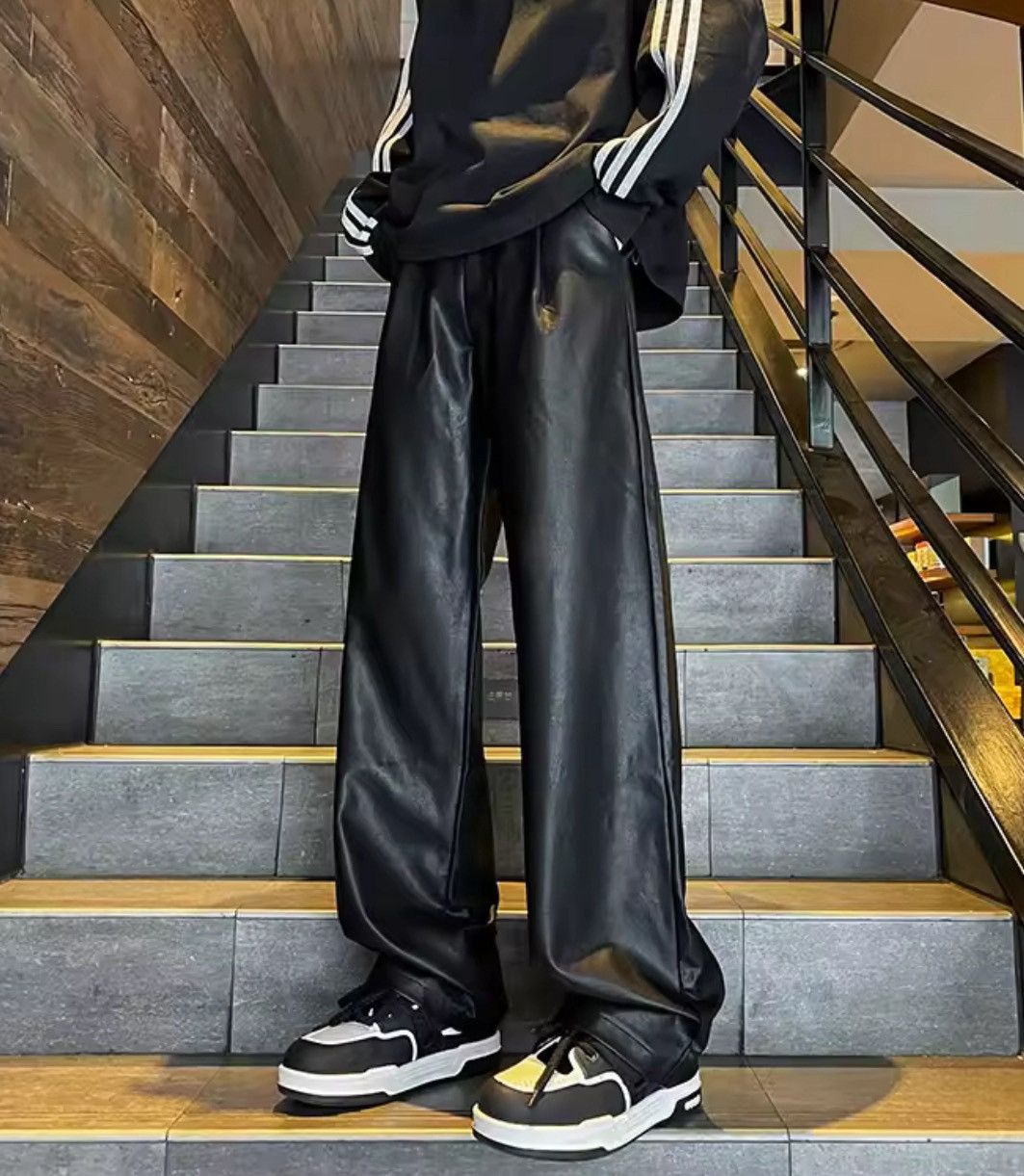 Leather Simple PU Leather pants Size US 28 / EU 44 - 2 Thumbnail