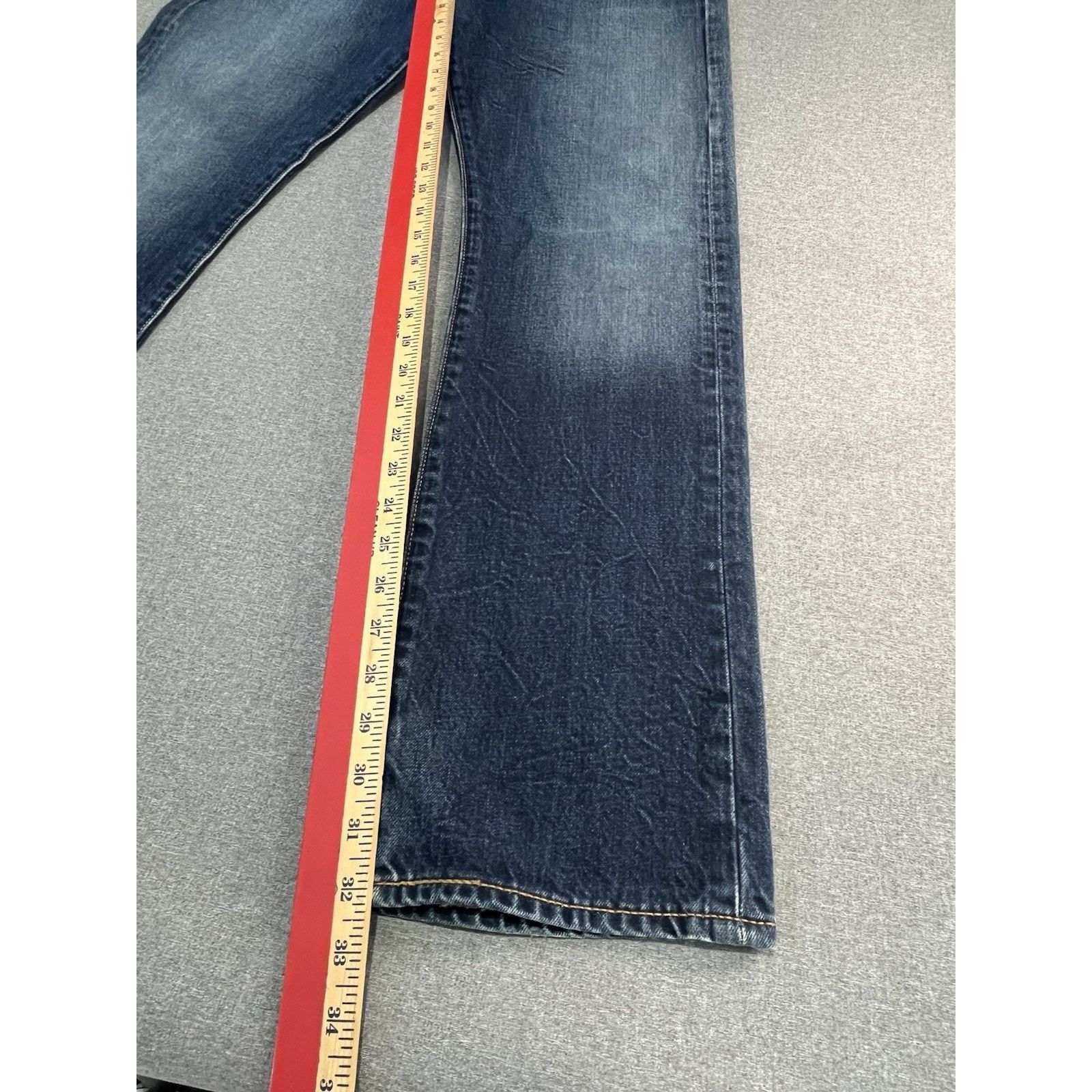 Levi's Levi's 501 Blue Denim 100% Cotton Straight Mens Size 34x32 Size US 34 / EU 50 - 3 Thumbnail