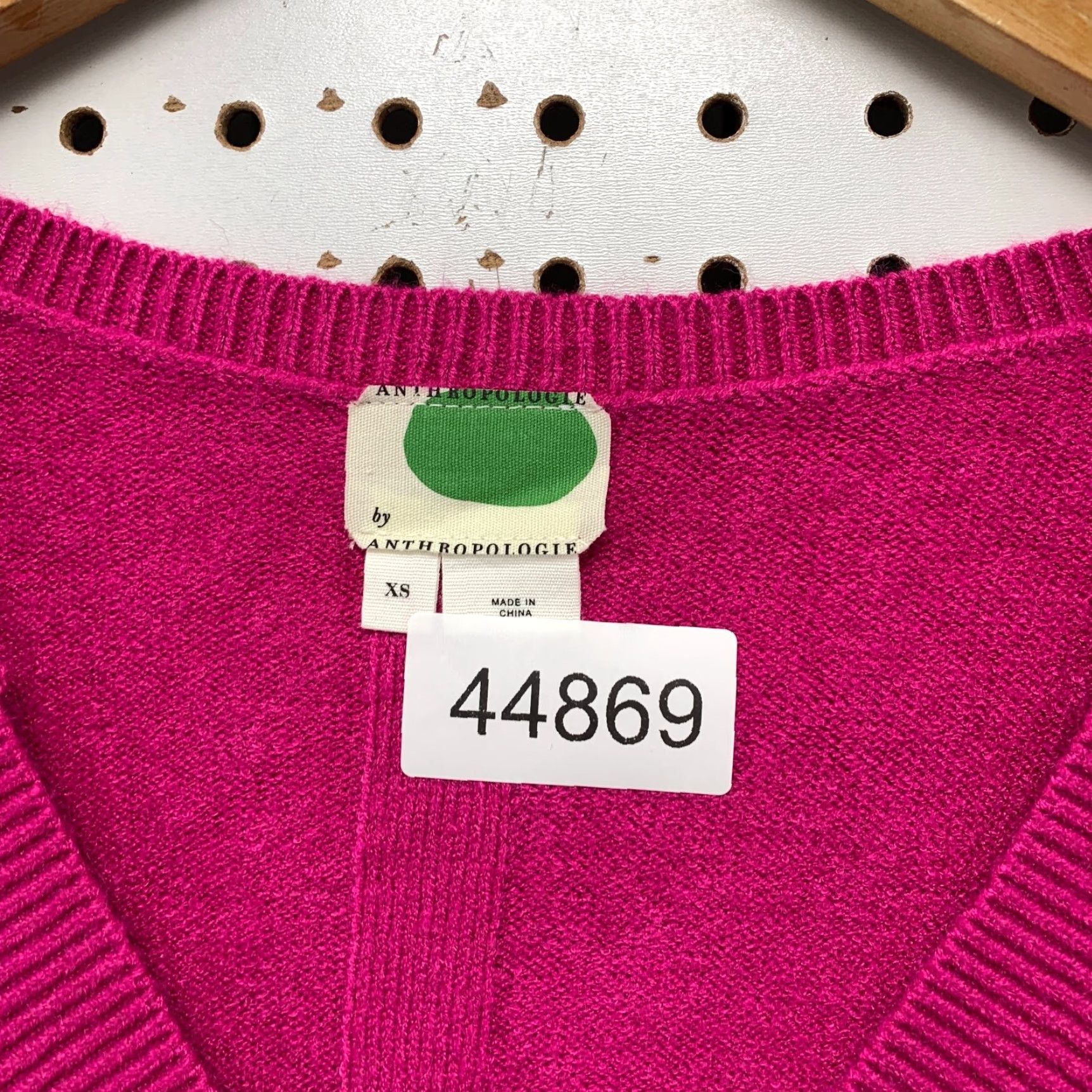 Anthropologie VINTAGE Anthropologie Galizia Tunic Sweater Womens XS Hot Pink V Neck NWT Cozy Size XS / US 0-2 / IT 36-38 - 5 Thumbnail