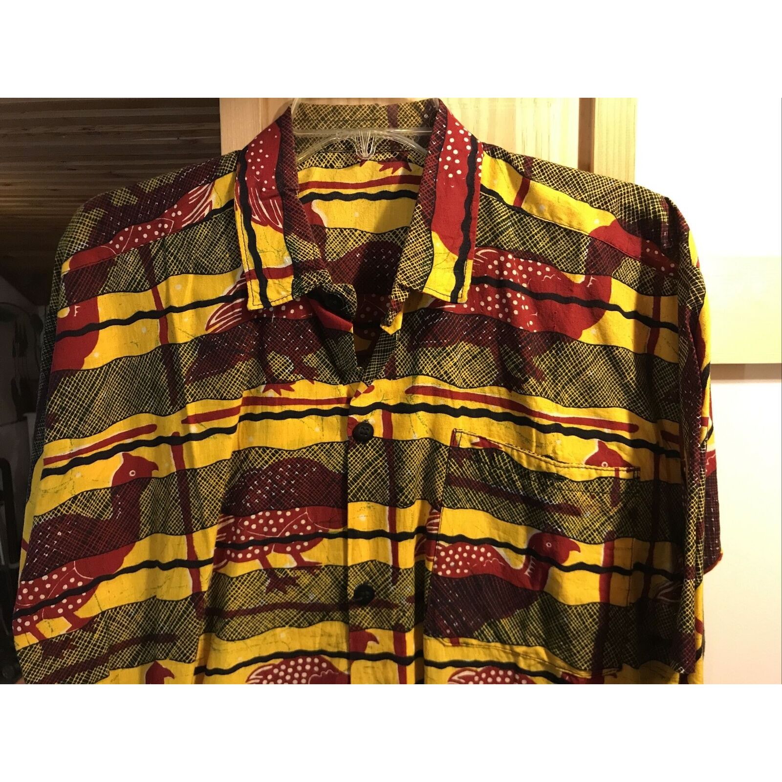 Other Vintage Mens L Yellow Striped Red Bird Print button Up Shirt Size US L / EU 52-54 / 3 - 7 Thumbnail