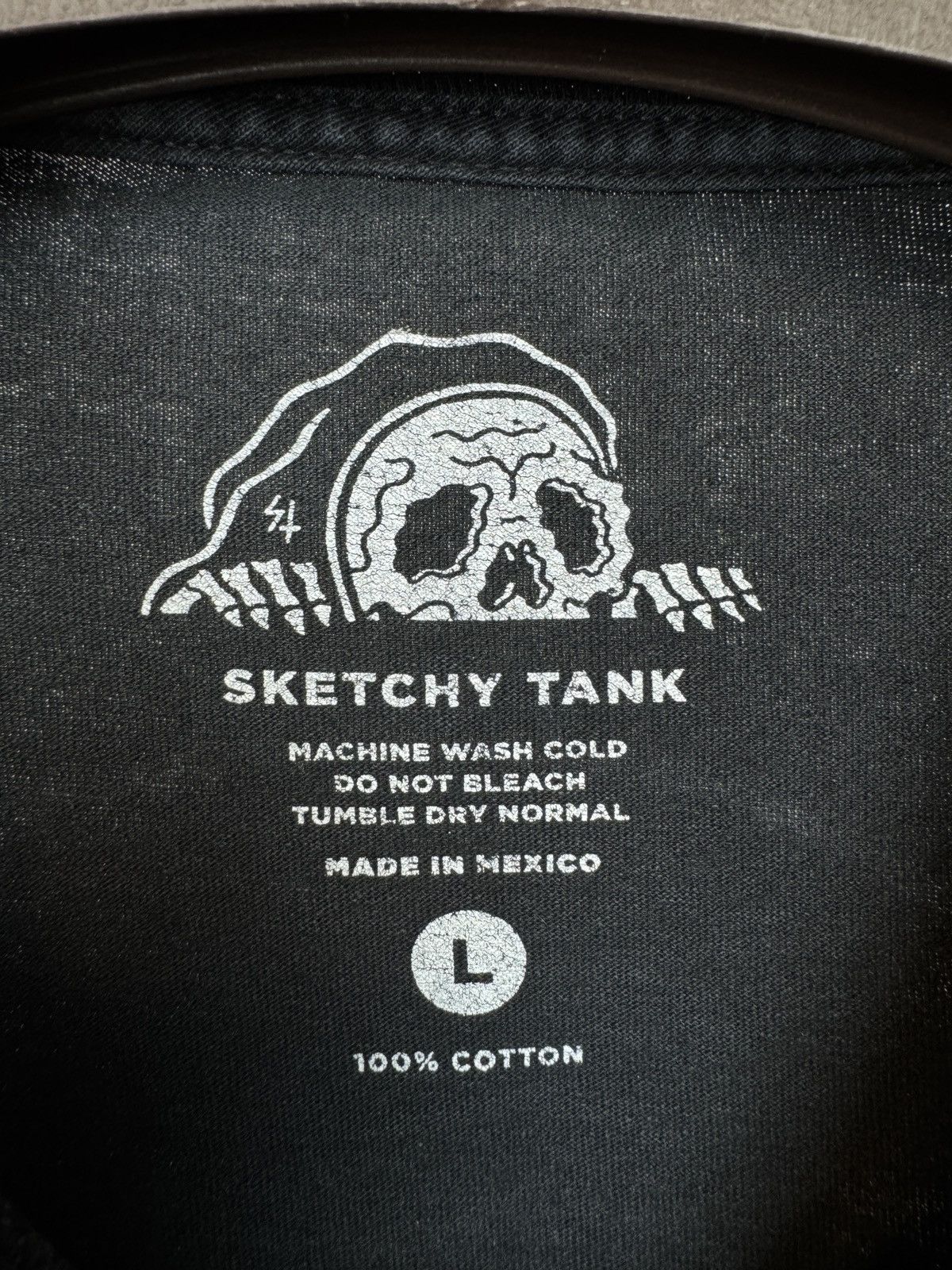 Vintage Sketchy Tank Skateboard Skull Pizza Back Skeleton knife tee Size US L / EU 52-54 / 3 - 10 Thumbnail