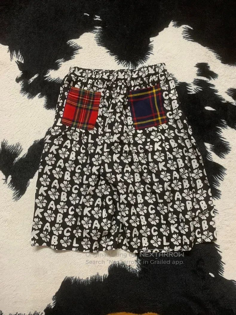 Comme des Garcons Comme Des Garcons size M Letter Big Pocket Skirt Size 23" - 2 Thumbnail