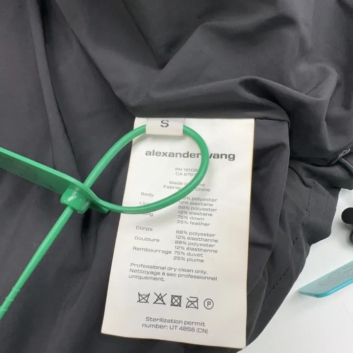 Alexander Wang Alexander Wang Black Short Puffer Jacket - Size S / US 4 / IT 40 - 2 Thumbnail
