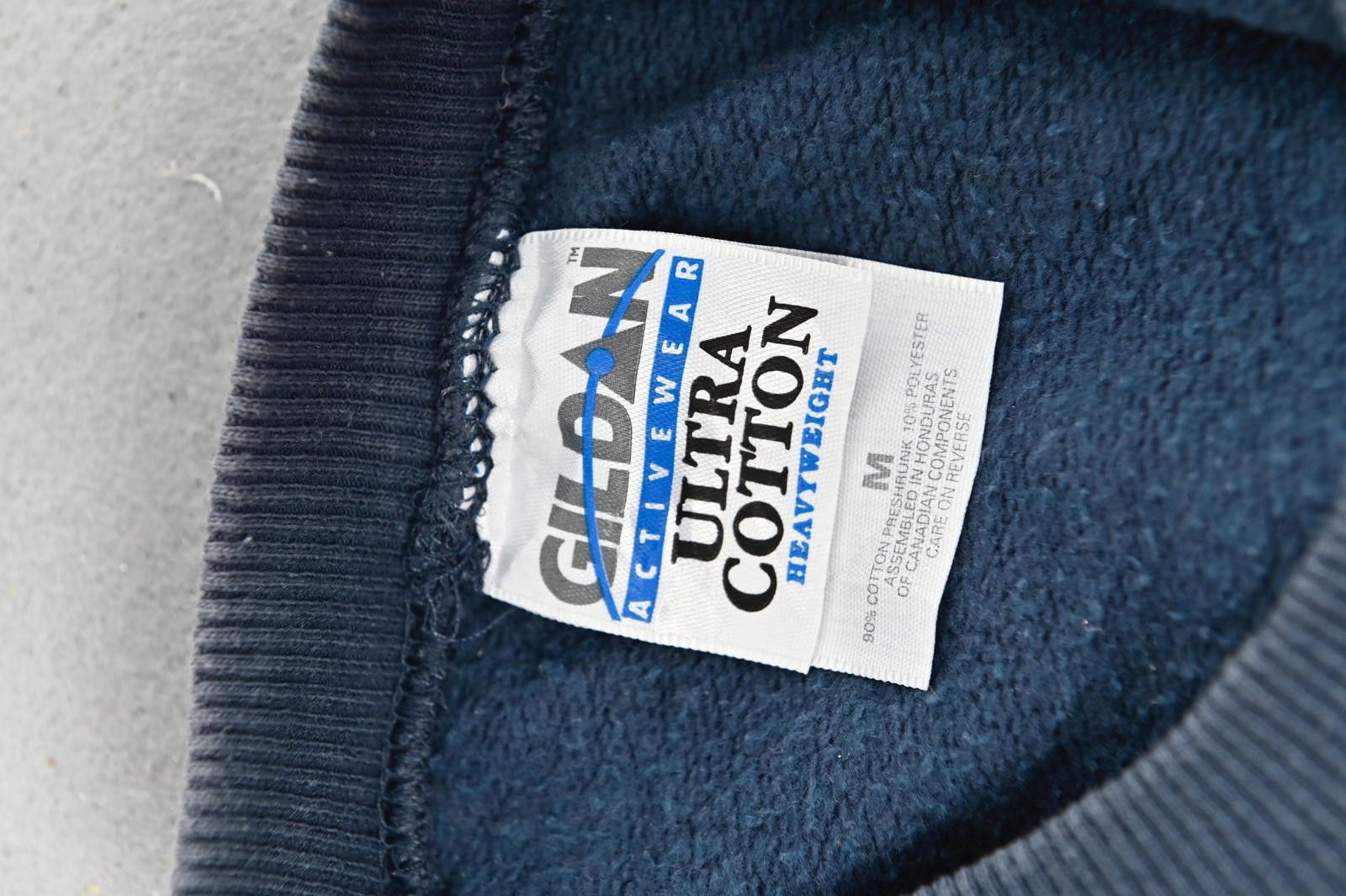 Gildan Gildan Navy Orlando Florida USA Sweatshirt Mens Size M Size US M / EU 48-50 / 2 - 6 Thumbnail