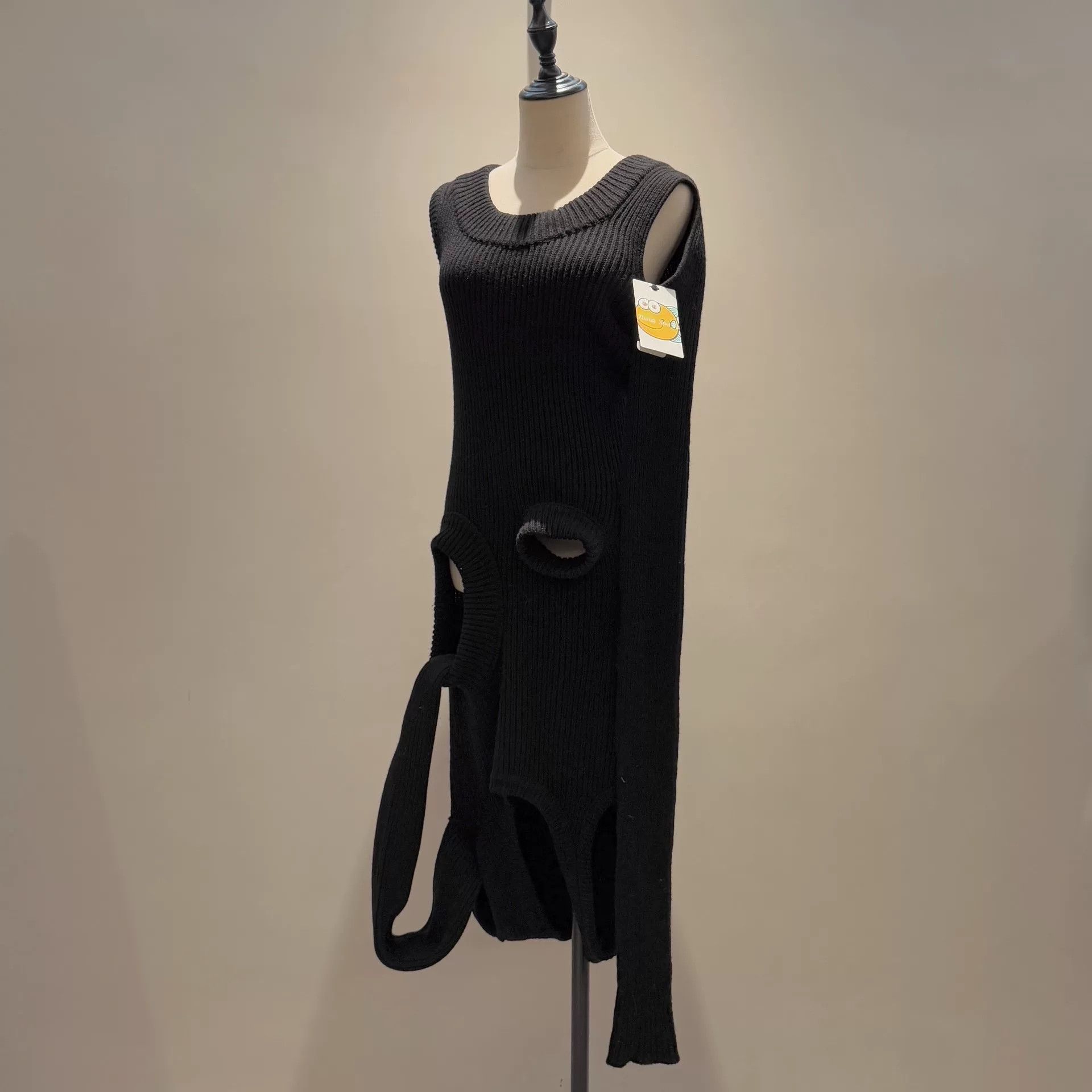 Rick Owens unique black wool banana sweater Size S / US 4 / IT 40 - 1 Thumbnail