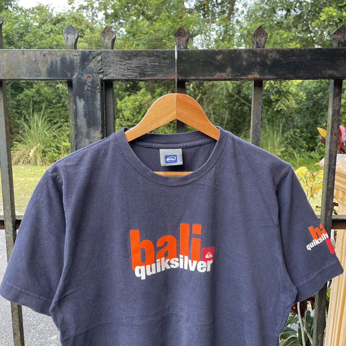 Quiksilver 🔥Vintage 00s Quiksilver BALI Big Spellout Surf Skate Tee Size US L / EU 52-54 / 3 - 4 Thumbnail