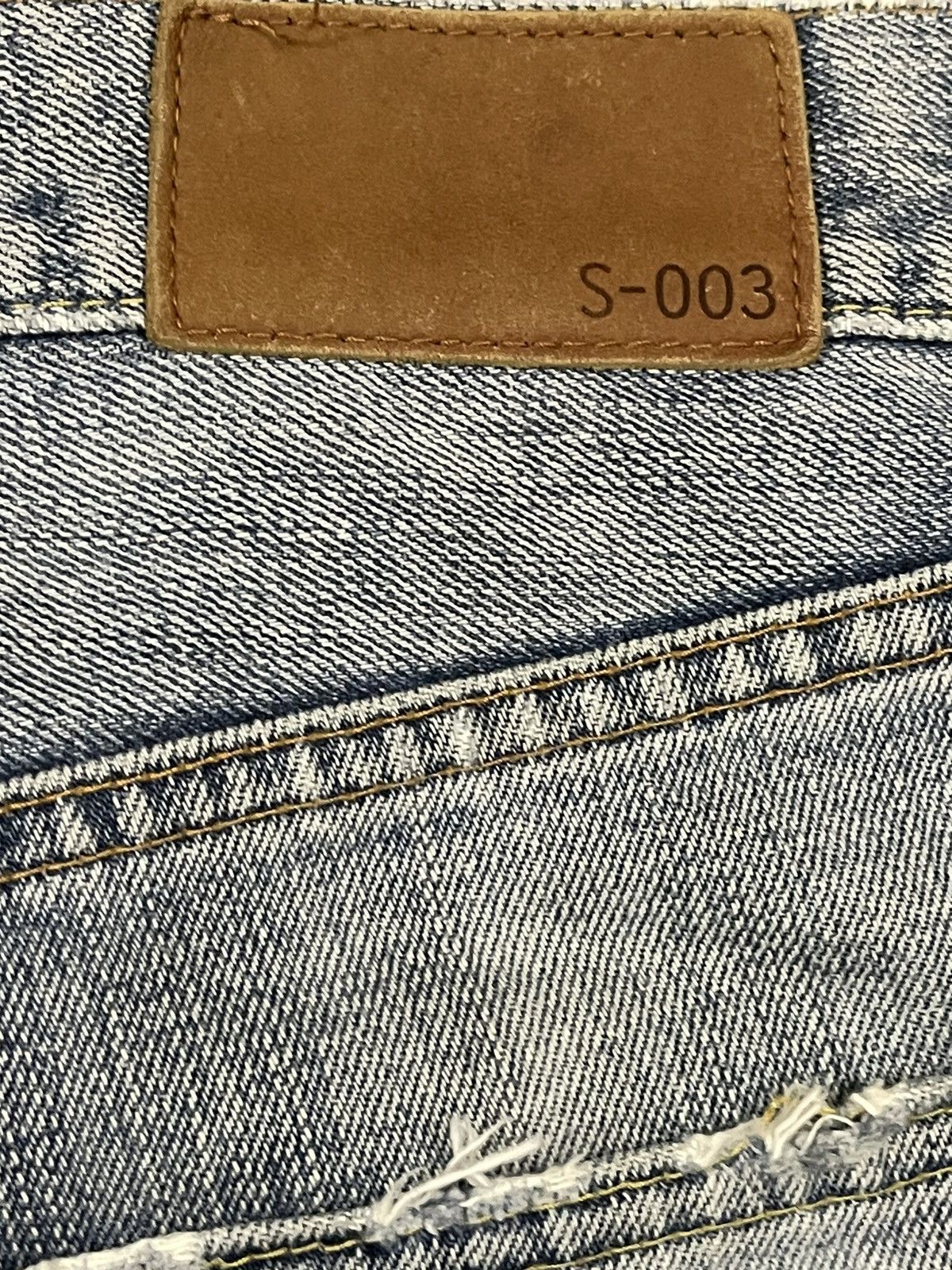 Uniqlo Vintage Japanese Uniqlo Blue Wash Style Distress Baggy Jeans Size US 34 / EU 50 - 7 Thumbnail