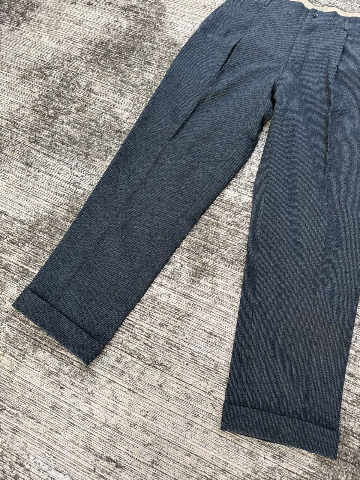 Vintage Vintage 1940s–50s Basket Weave Wool Pleated Trousers Size US 30 / EU 46 - 3 Thumbnail