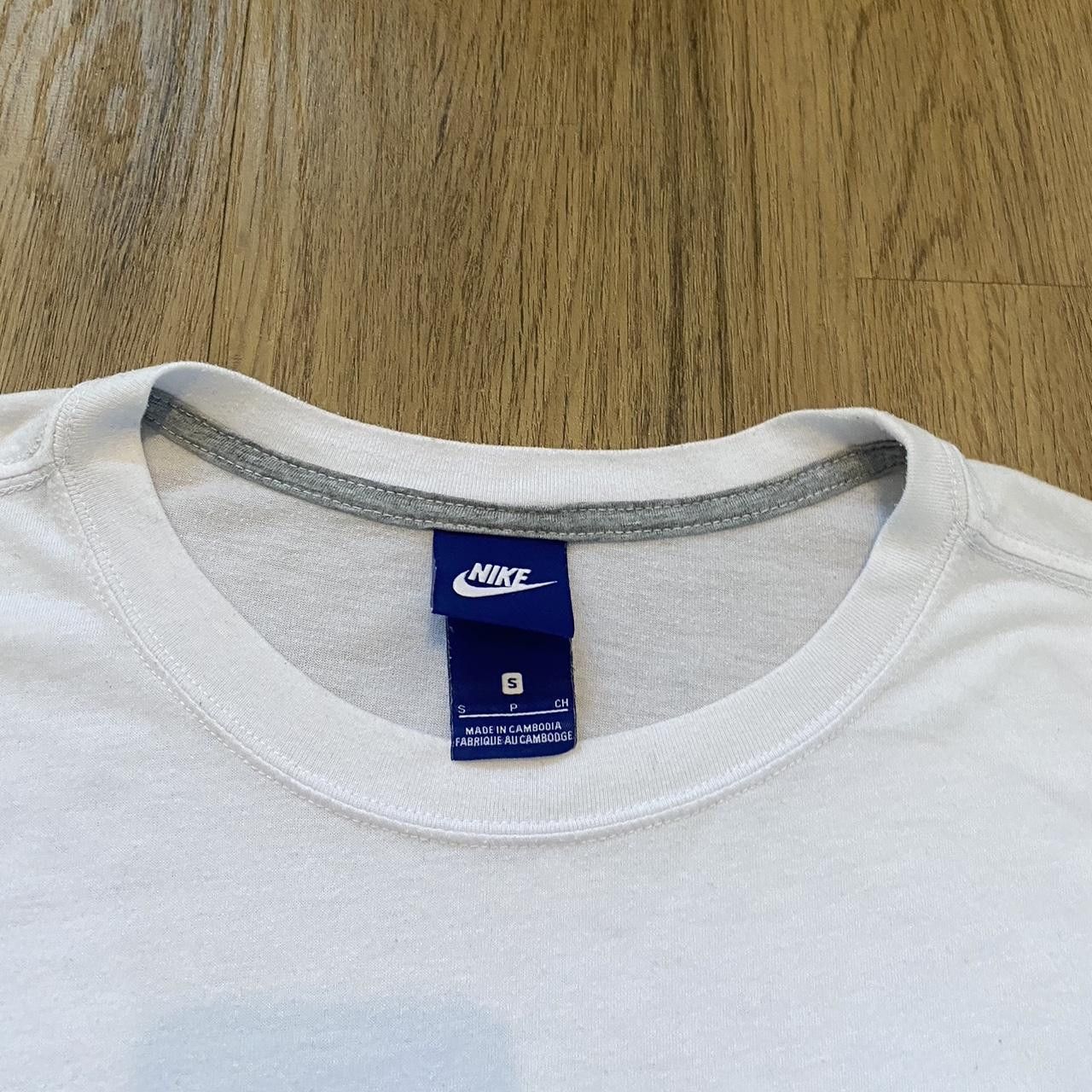 Nike White Nike sportswear T-shirt with orange swoosh Size US S / EU 44-46 / 1 - 4 Thumbnail