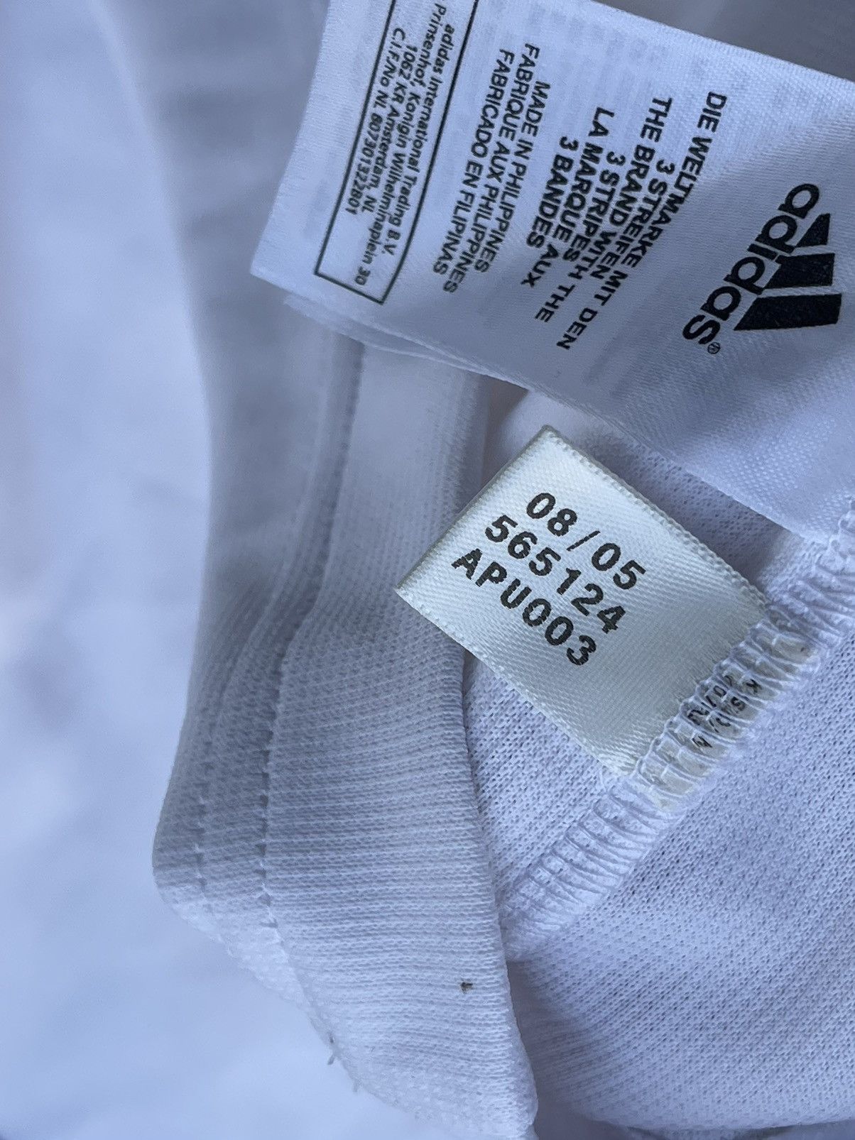 Adidas 2005 Adidas Real Madrid vintage soccer jersey galacticas Size US M / EU 48-50 / 2 - 12 Thumbnail