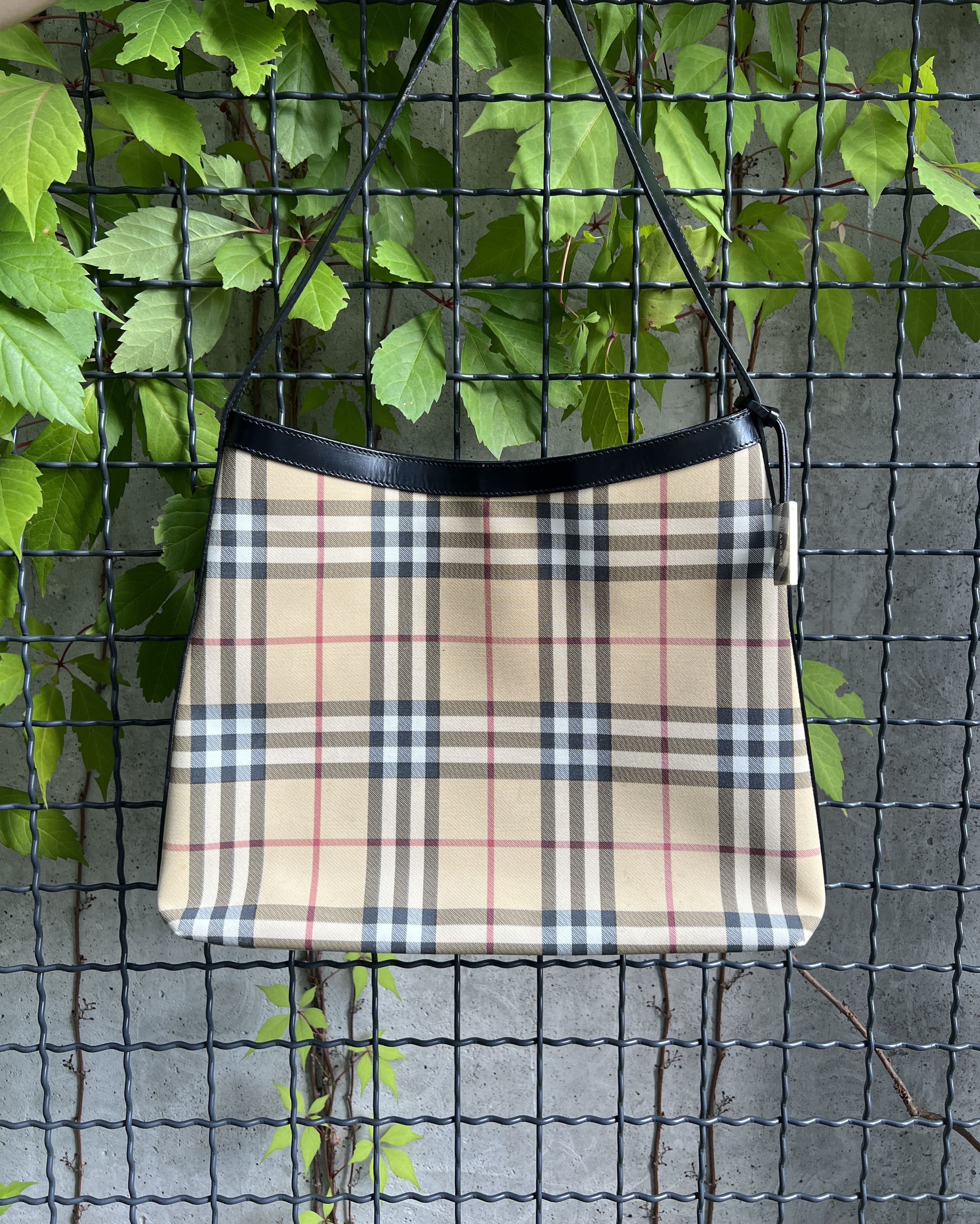 Burberry Vintage 90s Burberry Nova Check Shoulder Bag Size ONE SIZE - 1 Thumbnail
