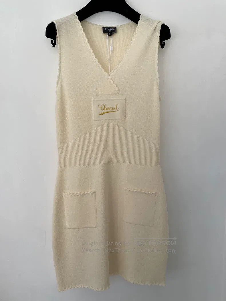 Chanel Chanel Sleeveless knitted dress Size XS / US 0-2 / IT 36-38 - 1 Thumbnail