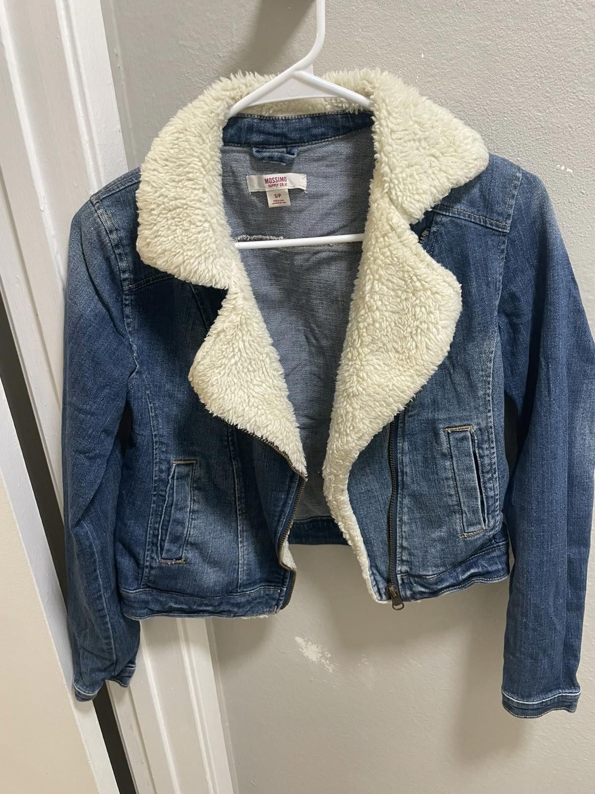 Mossimo Mossimo Women’s Denim Blue Jean Moto Jacket Faux Fur Sz S Size S / US 4 / IT 40 - 1 Thumbnail