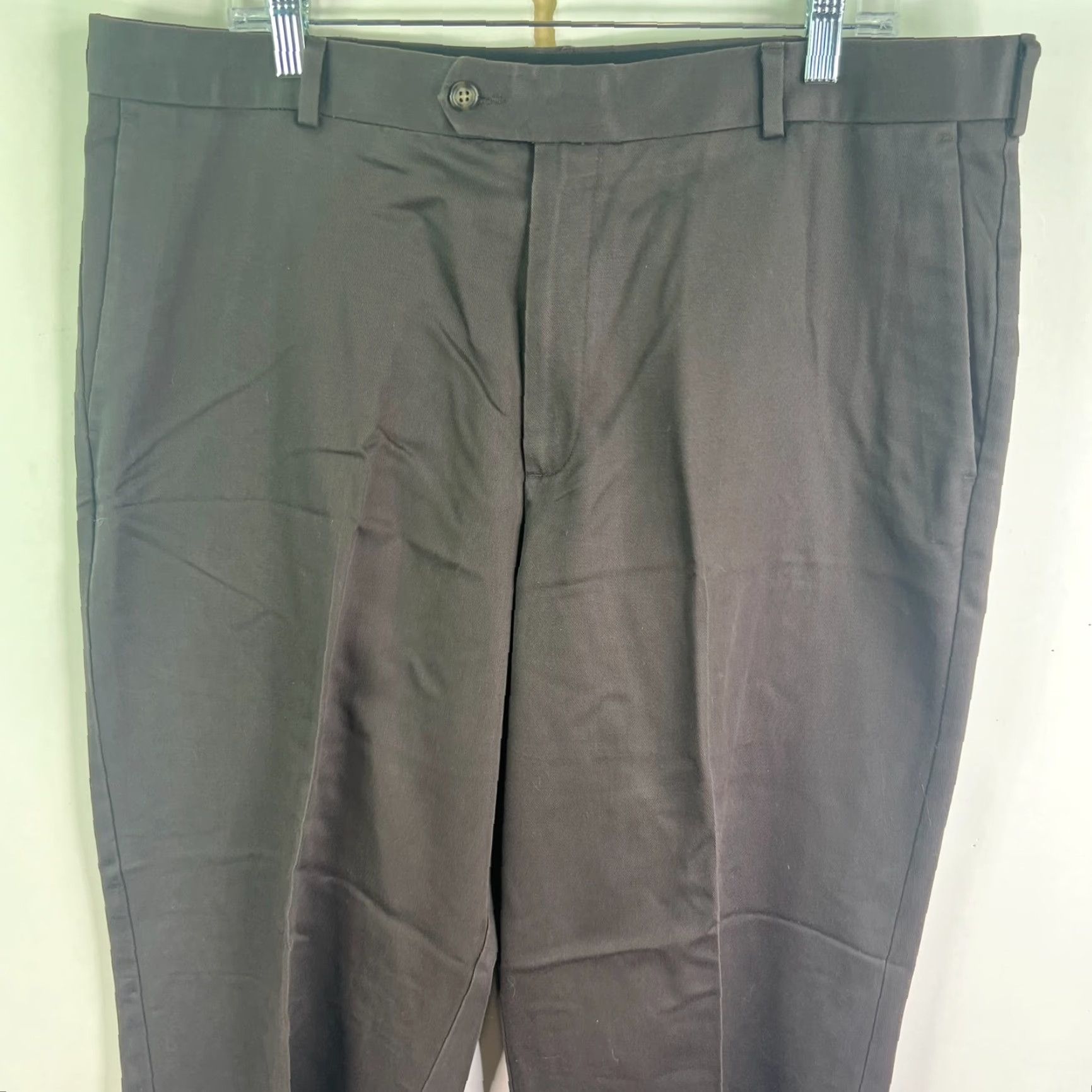 Dockers DOCKERS Pant Khakis Relaxed Mens 38 Gray 30 Inseam Cotton Canvas High Rise Flat Front Pockets Slimming Stretch City Preppy Work To Weekend Size US 38 / EU 54 - 2 Thumbnail