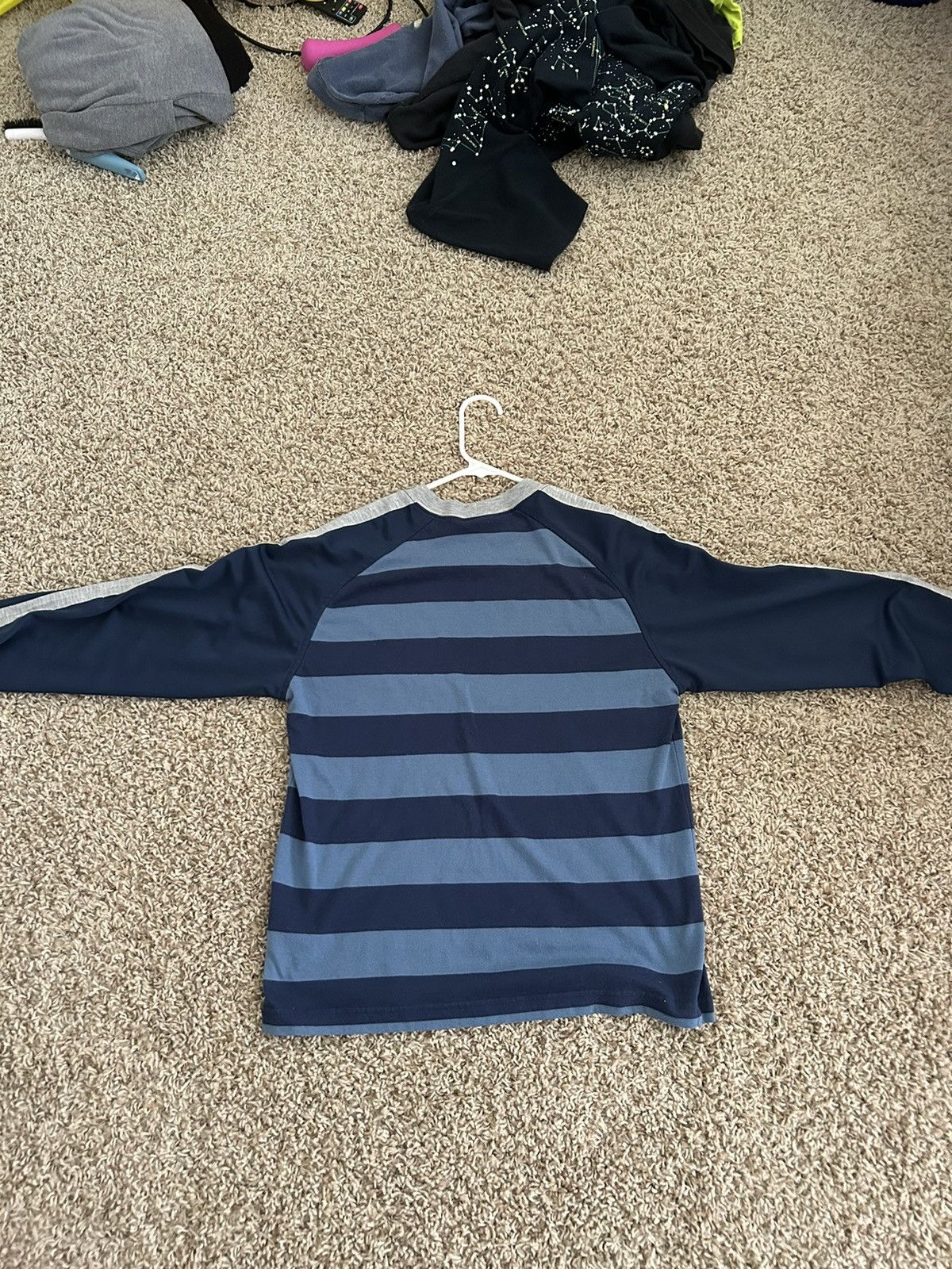 Nike Vintage Nike Long sleeve t shirt from the 2000’s size m Size US M / EU 48-50 / 2 - 3 Thumbnail