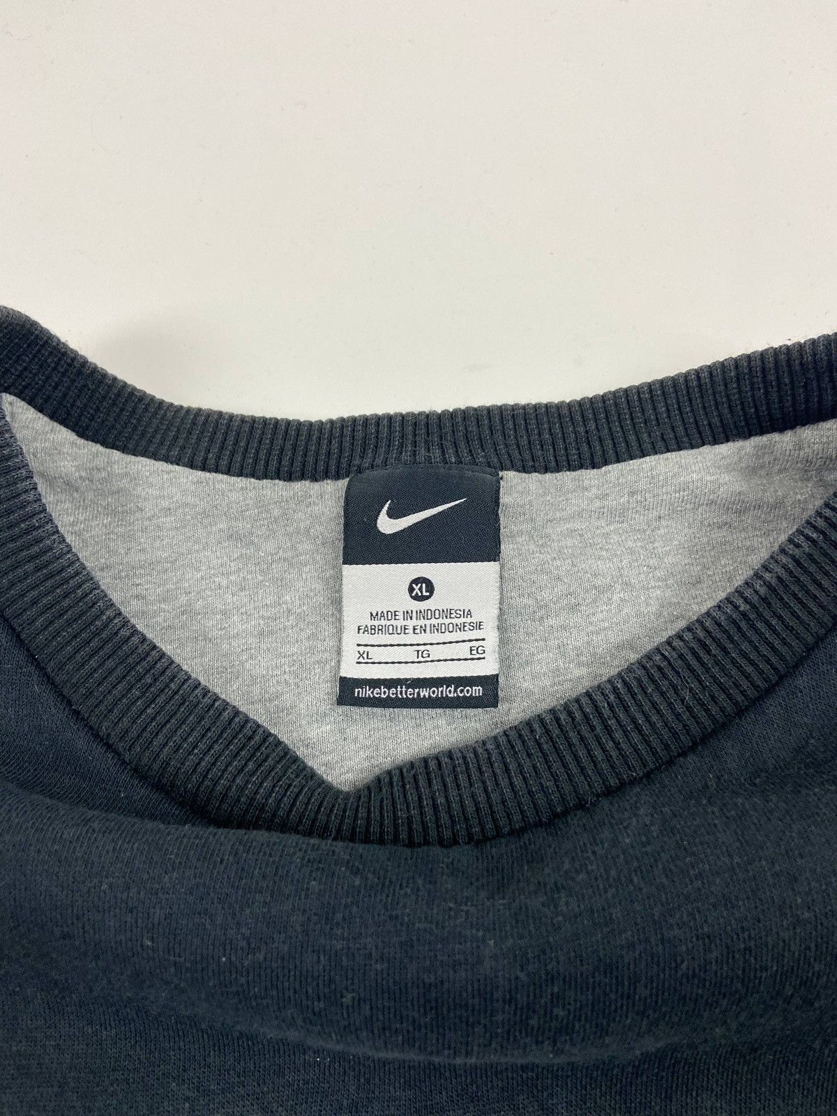 Nike Vintage Nike Sweatshirt XL Navy Big Logo Swoosh Y2K Pullover Size US XL / EU 56 / 4 - 8 Thumbnail