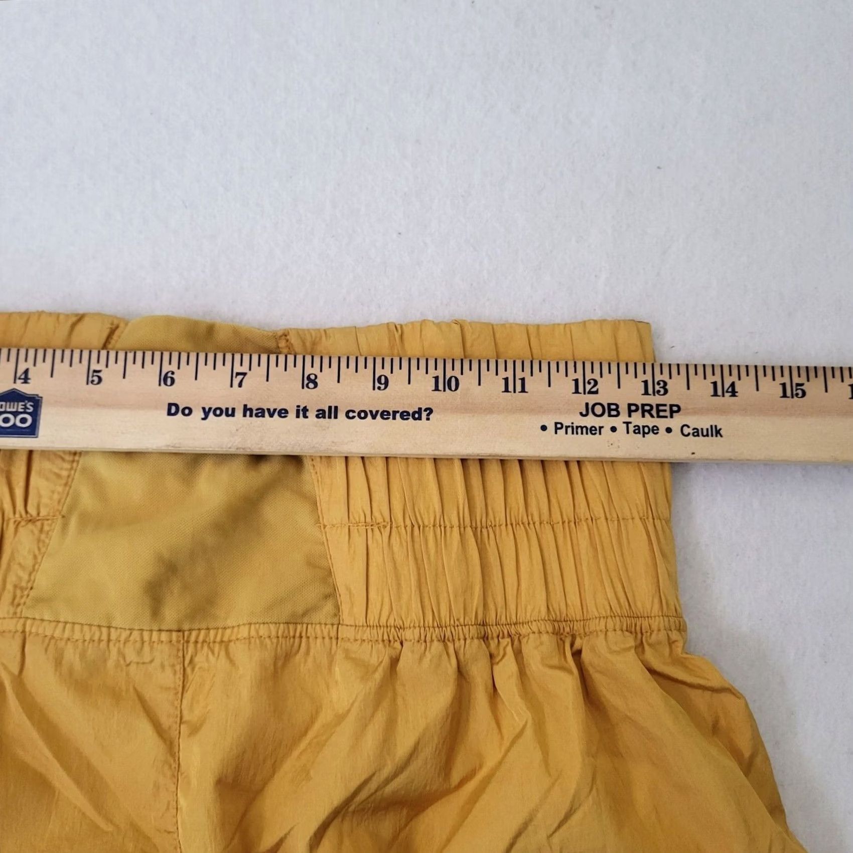 Free People Free Movement High rise Women's yellow shorts M Nike Shirt Size 32" / US 10 / IT 46 - 5 Thumbnail