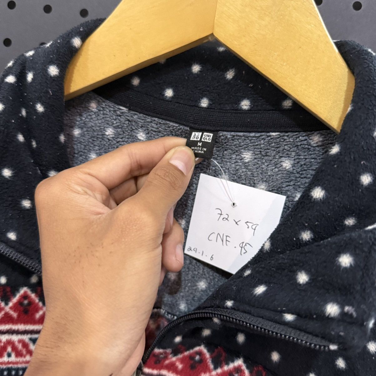 Japanese Brand Uniqlo japan navajo fleece fullzip Size US L / EU 52-54 / 3 - 5 Thumbnail