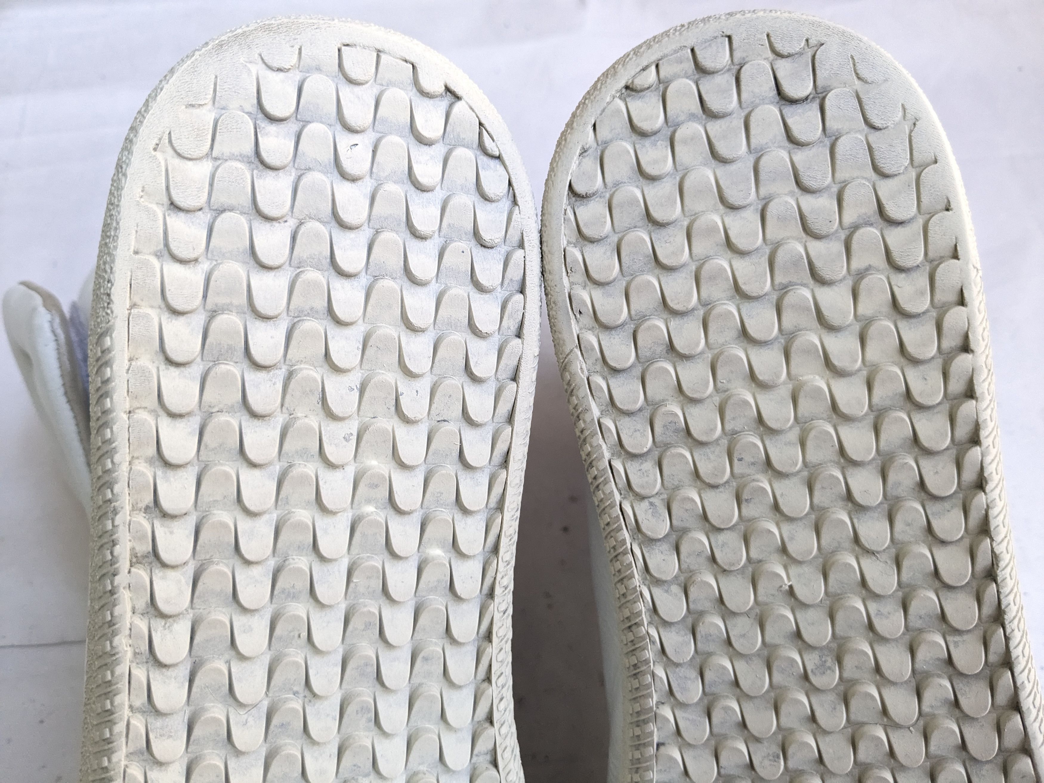 Maison Margiela Maison Margiela Future White 11 44 Leather High Tops Size US 11 / EU 44 - 14 Thumbnail