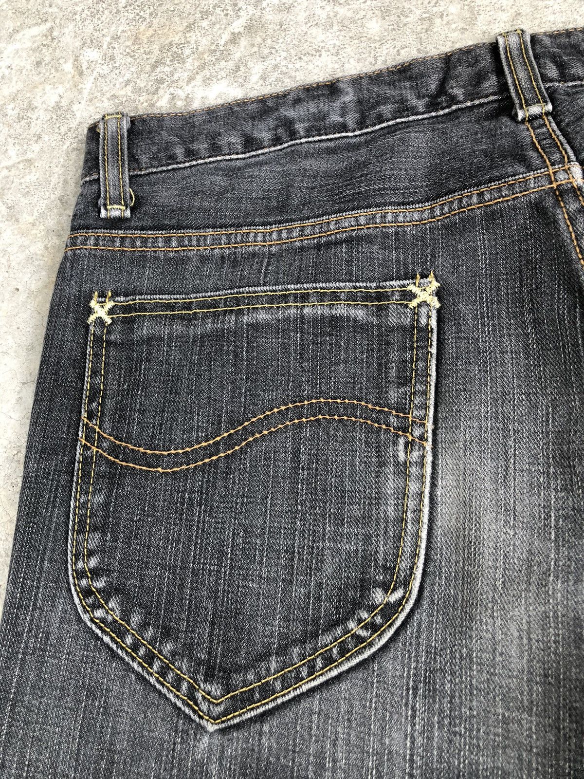 Lee Japanese Lee Flared Jeans Distressed Jeans Size US 32 / EU 48 - 14 Thumbnail