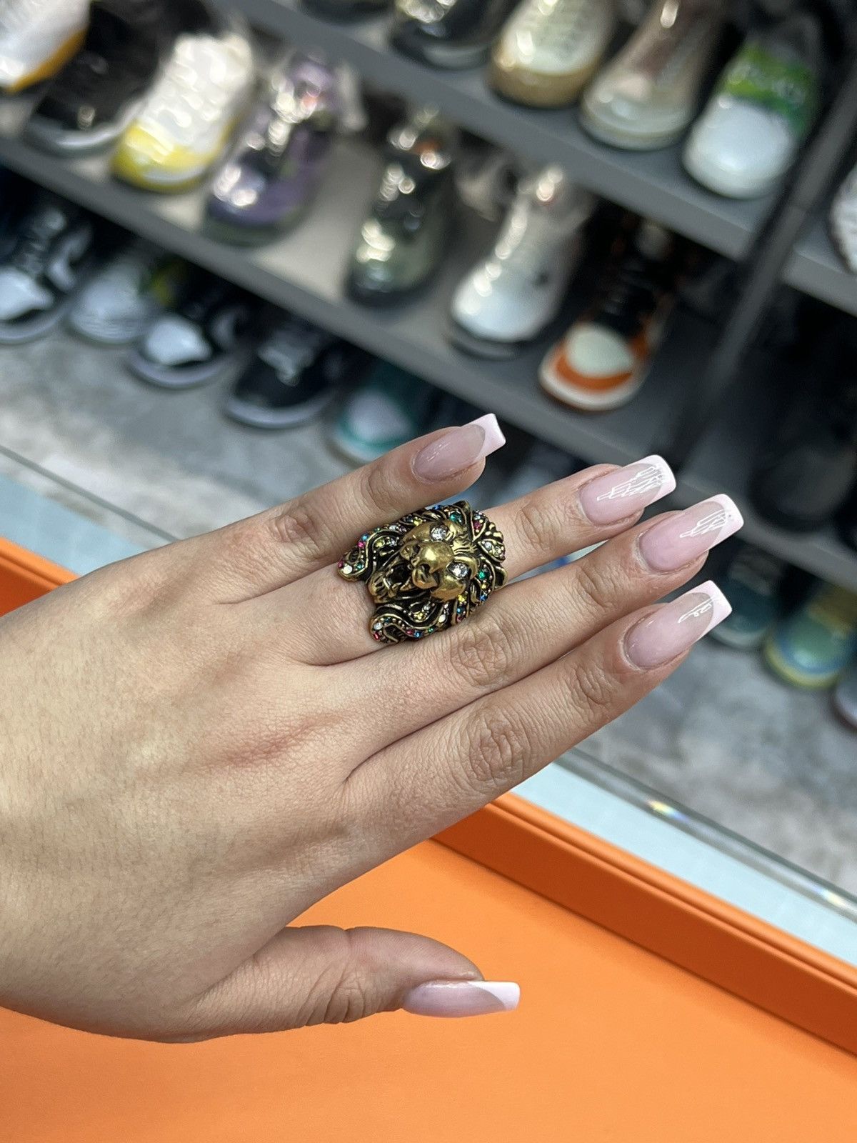 Gucci Gucci Crystal Lion Head Ring Size ONE SIZE - 1 Thumbnail