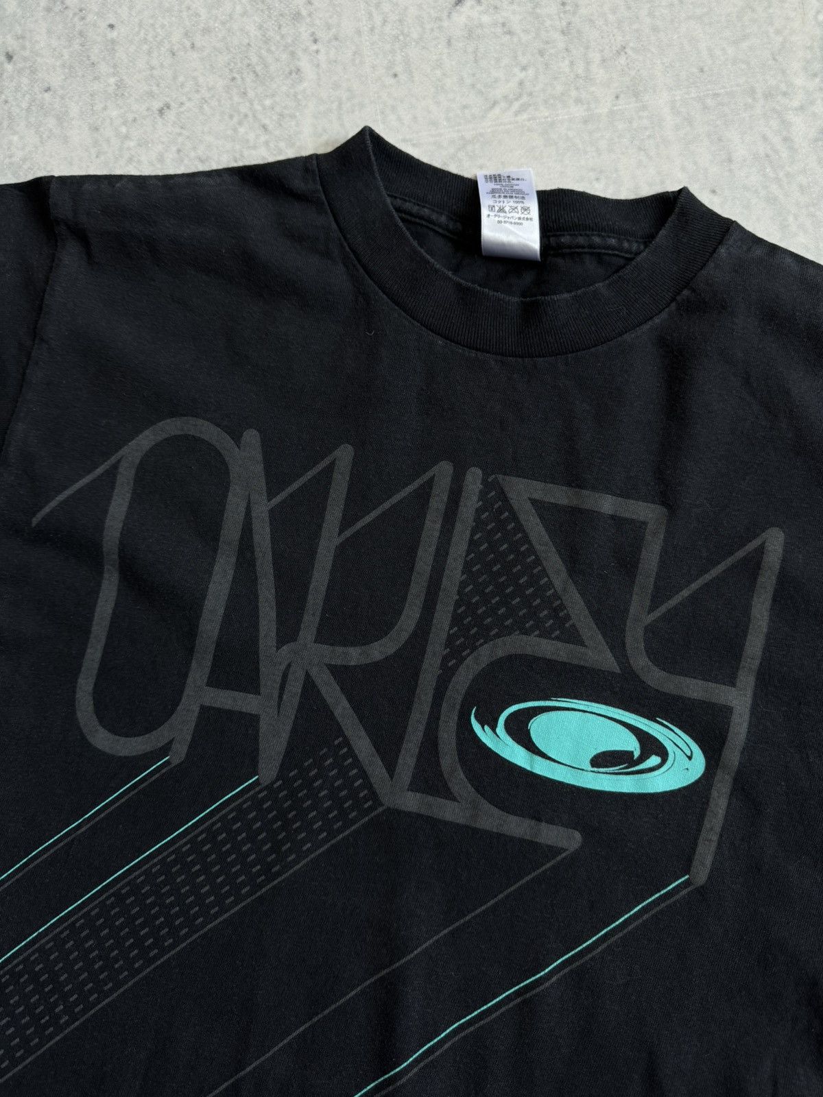 Vintage Oakley big logo tee streetwear Size US S / EU 44-46 / 1 - 2 Thumbnail