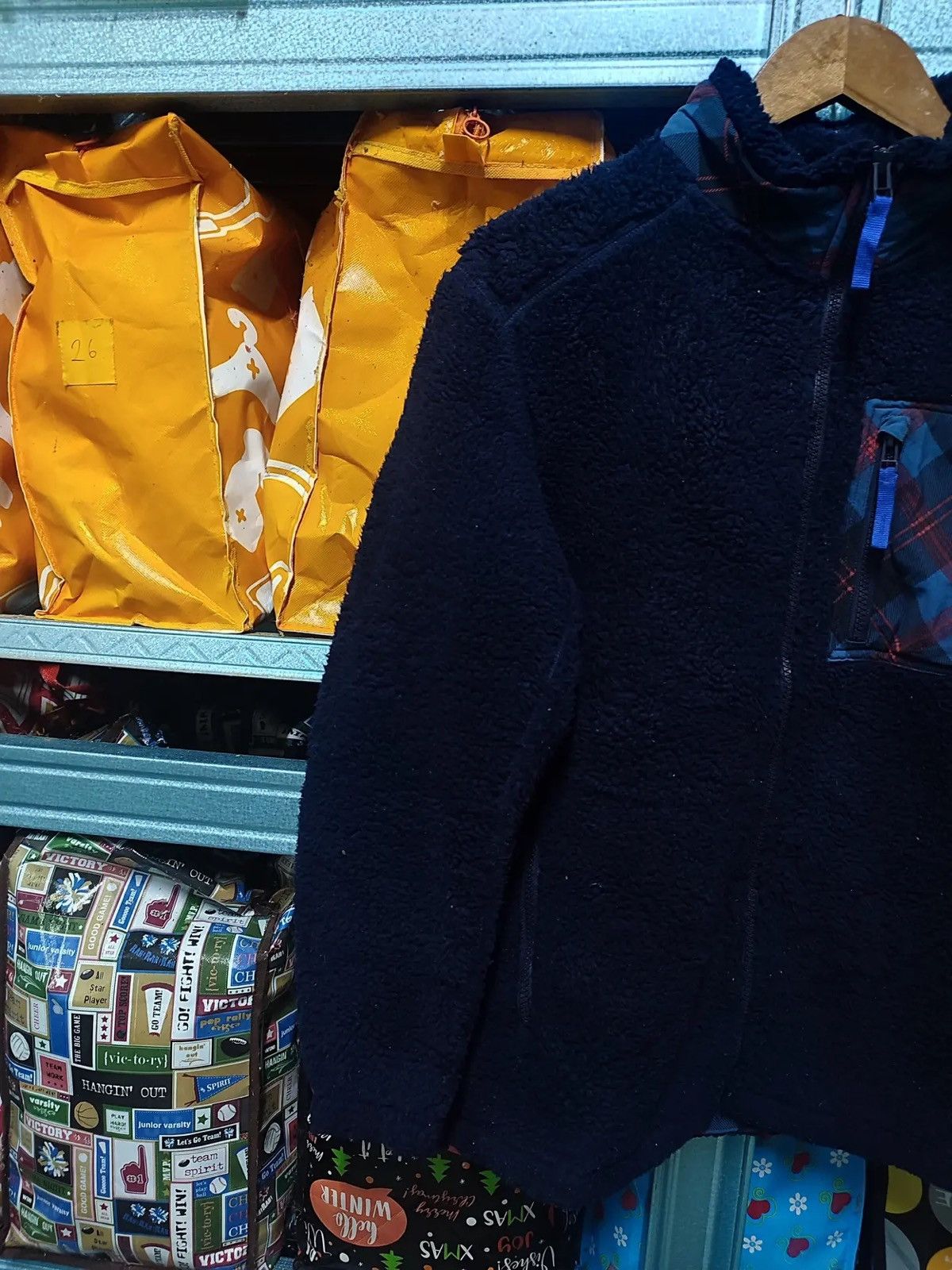 JW Anderson × Uniqlo JW Anderson x Uniqlo Fleece Zip Jacket (Navy) Size US M / EU 48-50 / 2 - 4 Thumbnail