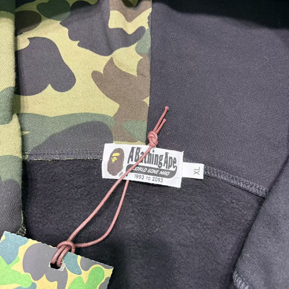 Bape BAPE LIMITED CAMO SHARK FULL ZIP HOODIE Size US XL / EU 56 / 4 - 7 Thumbnail