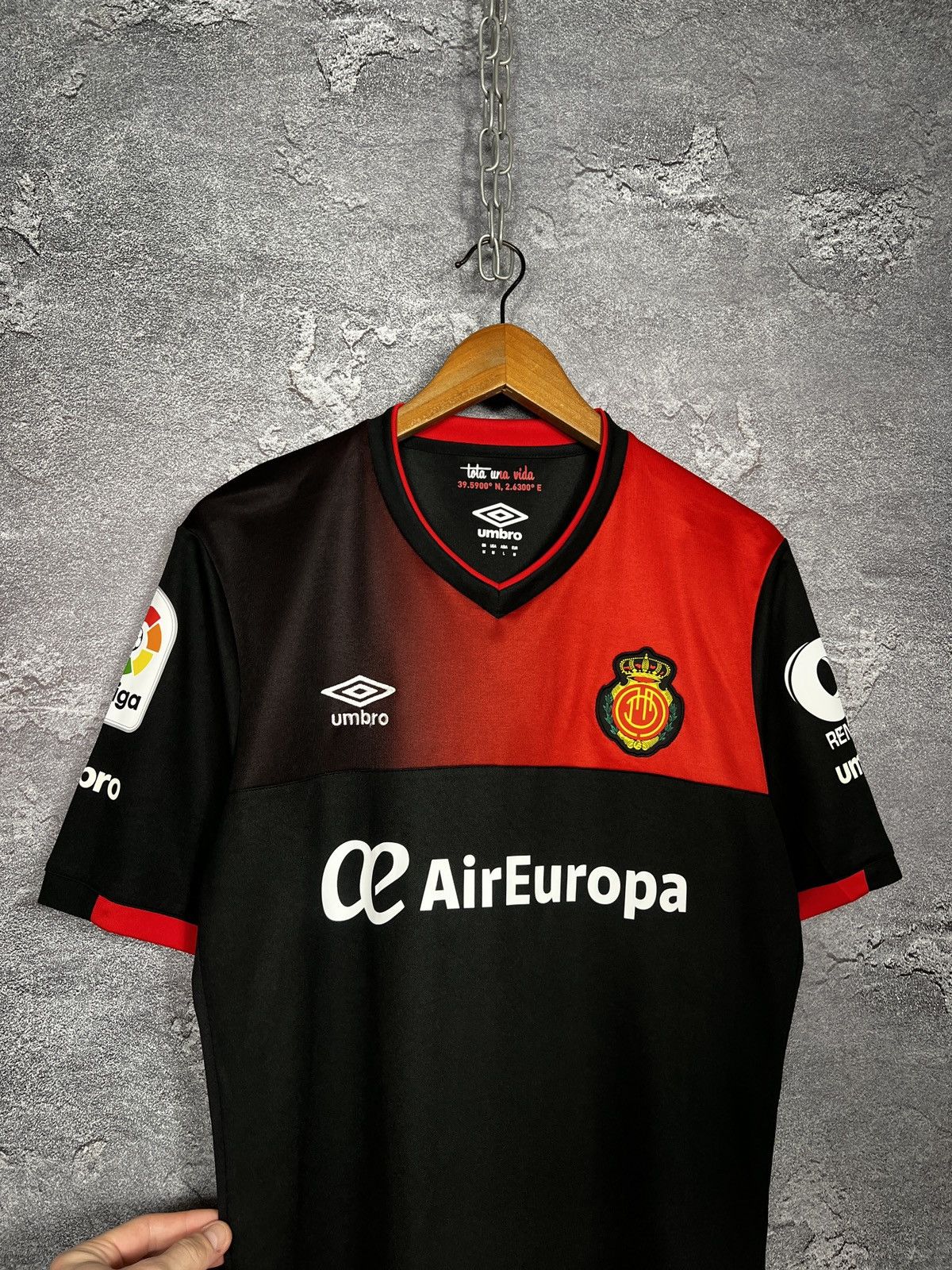 Umbro Umbro Mallorca 2016/17 Jersey T-shirt Size M Size US M / EU 48-50 / 2 - 2 Thumbnail
