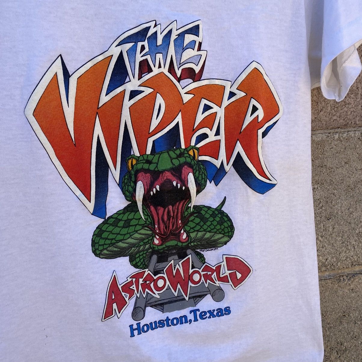 Other 1989 The Viper Astroworld Six Flags Park Ride T-Shirt Size US S / EU 44-46 / 1 - 2 Thumbnail