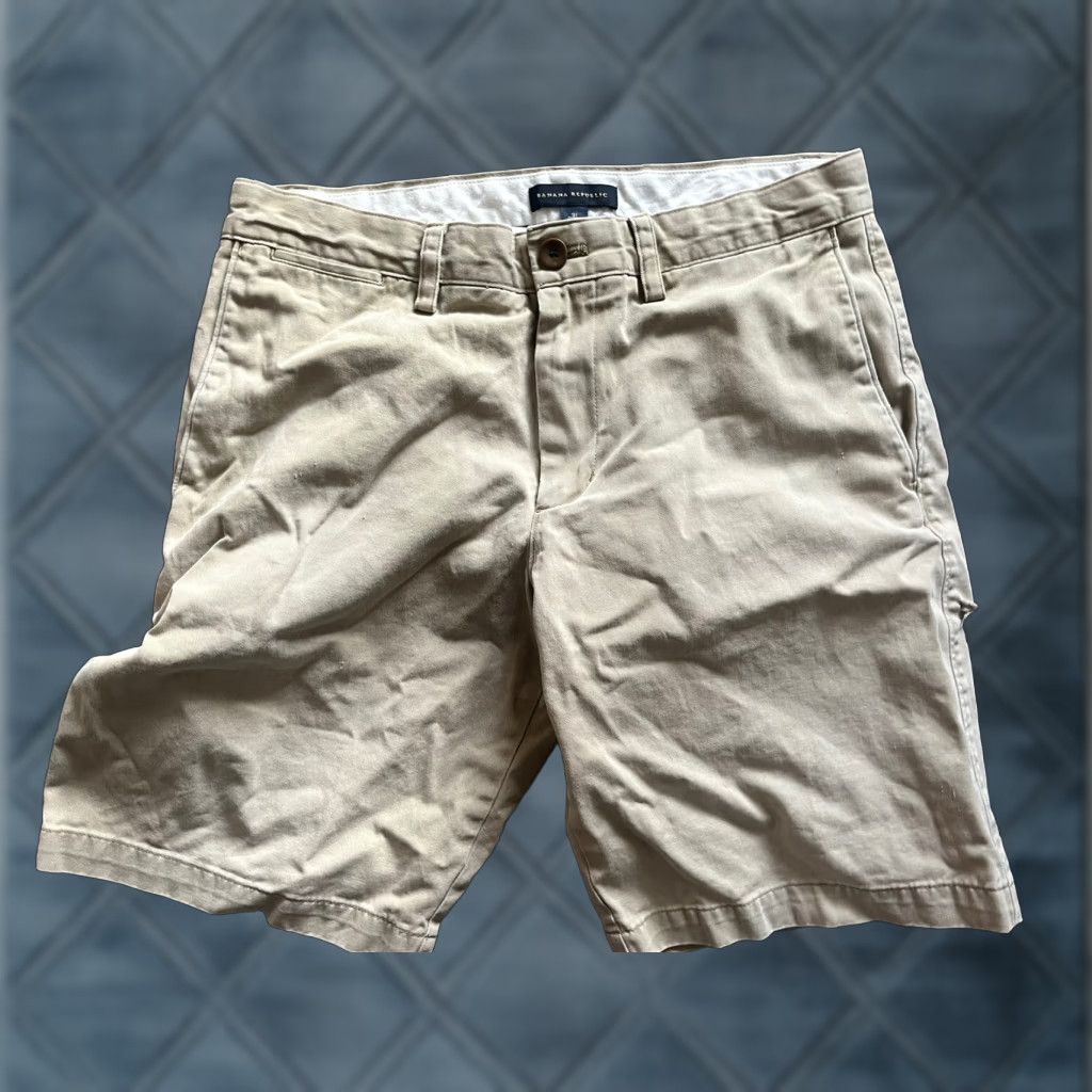 Banana Republic Banana Republic Chino Shorts Men 31 Beige Flat Front Casual Outdoor Size US 31 - 1 Thumbnail
