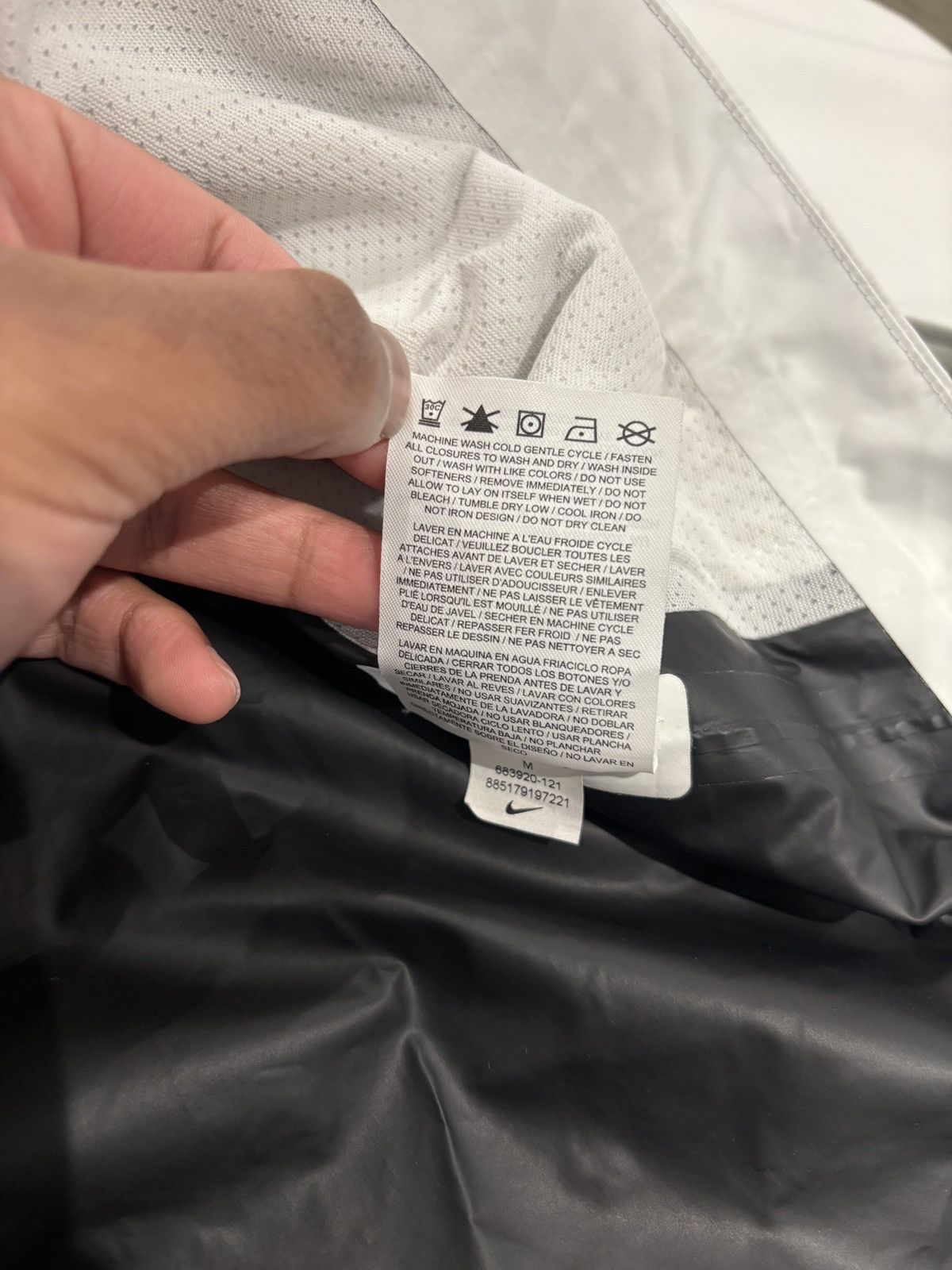 Nike Nike Tech Fleece Nylon Jacket White Size: M Size US M / EU 48-50 / 2 - 7 Thumbnail