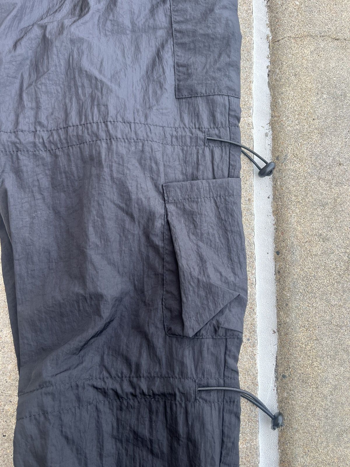 Other Black cargo parachute pants Size US 32 / EU 48 - 3 Thumbnail
