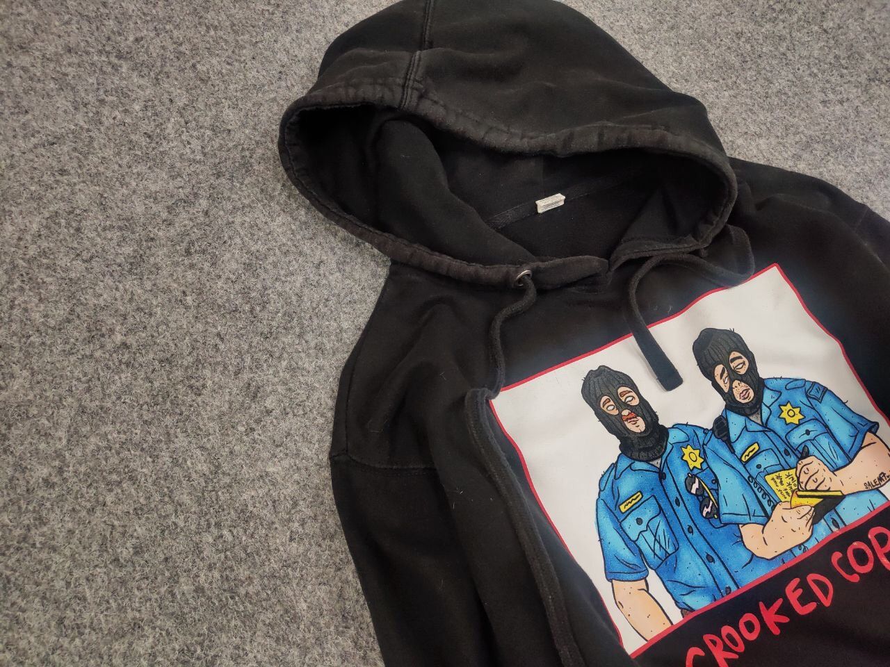 Japanese Brand Blue Tomato Salem Crooked Cops Logo Black Hoodie Size US S / EU 44-46 / 1 - 7 Thumbnail