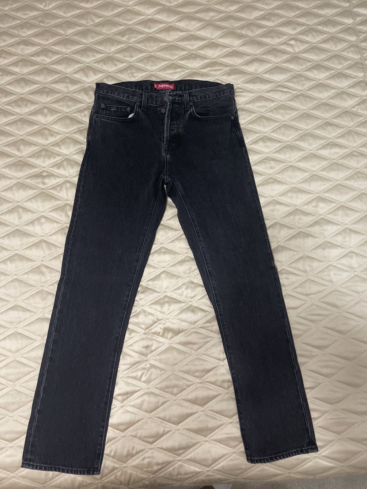 Supreme Stone Washed Black Slim (FW20)