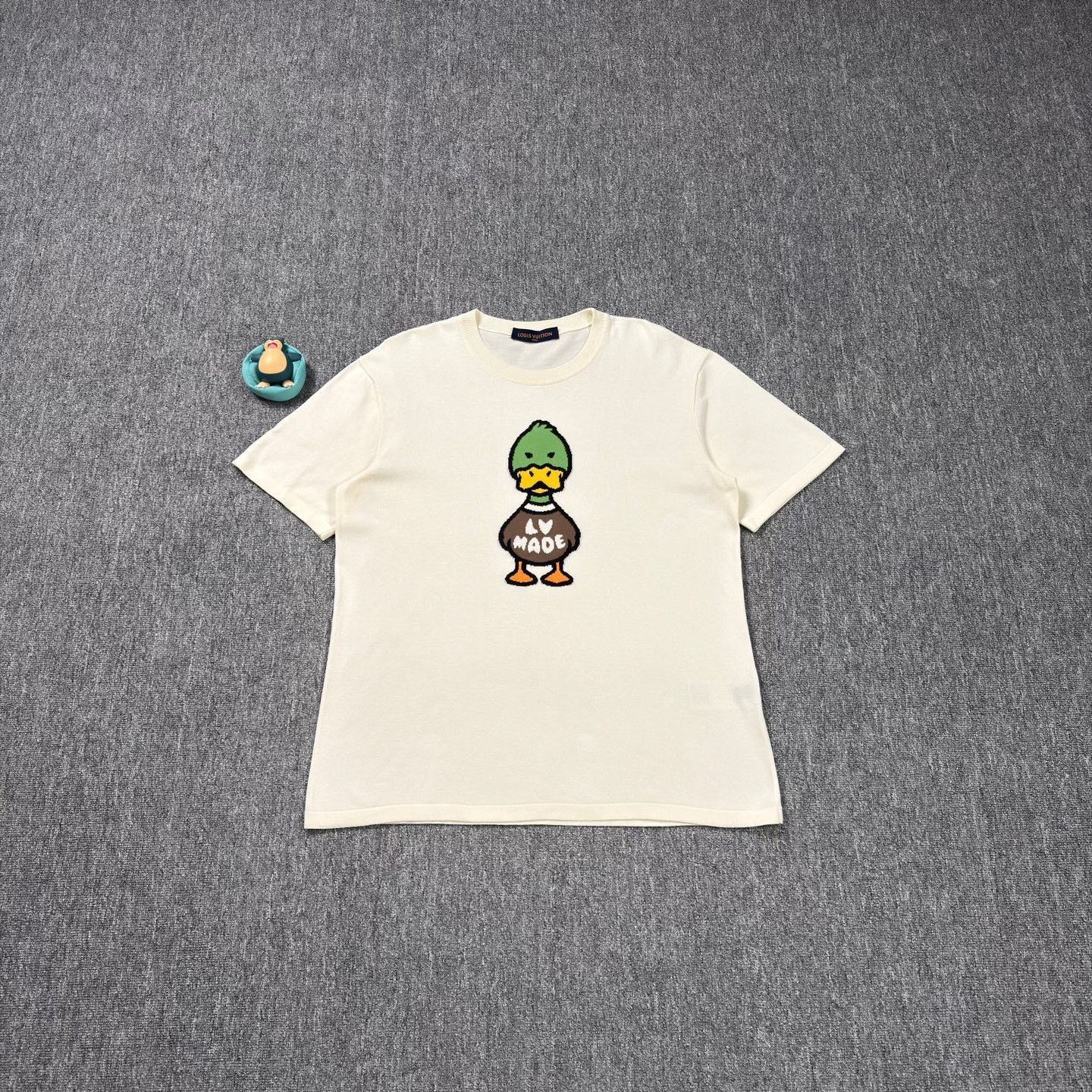 Louis Vuitton LV Nigo Collaboration Duck Print T-Shirt Size US XL / EU 56 / 4 - 1 Thumbnail