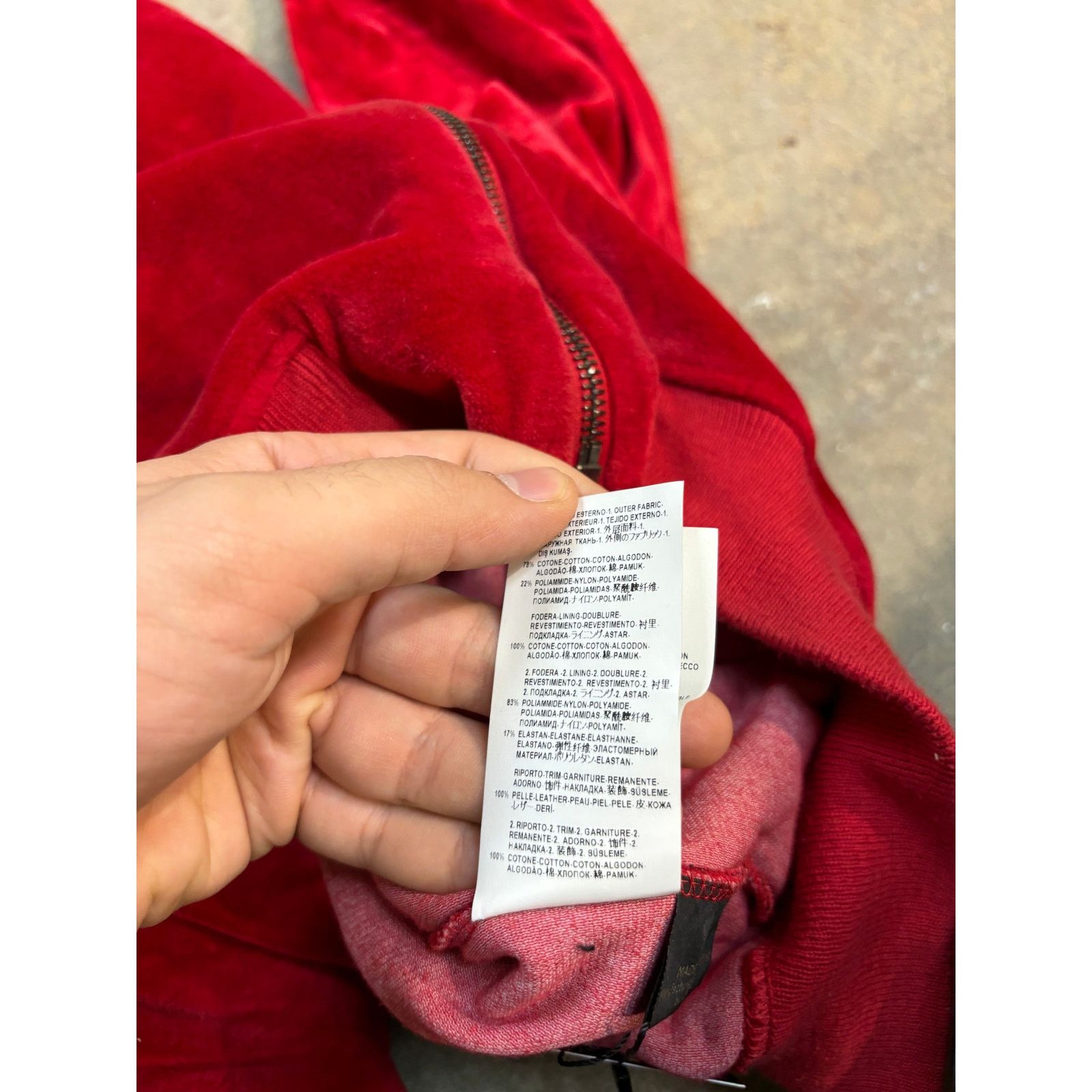 Versace Versace Velour Zip Up Red Used Medium Size US M / EU 48-50 / 2 - 8 Thumbnail