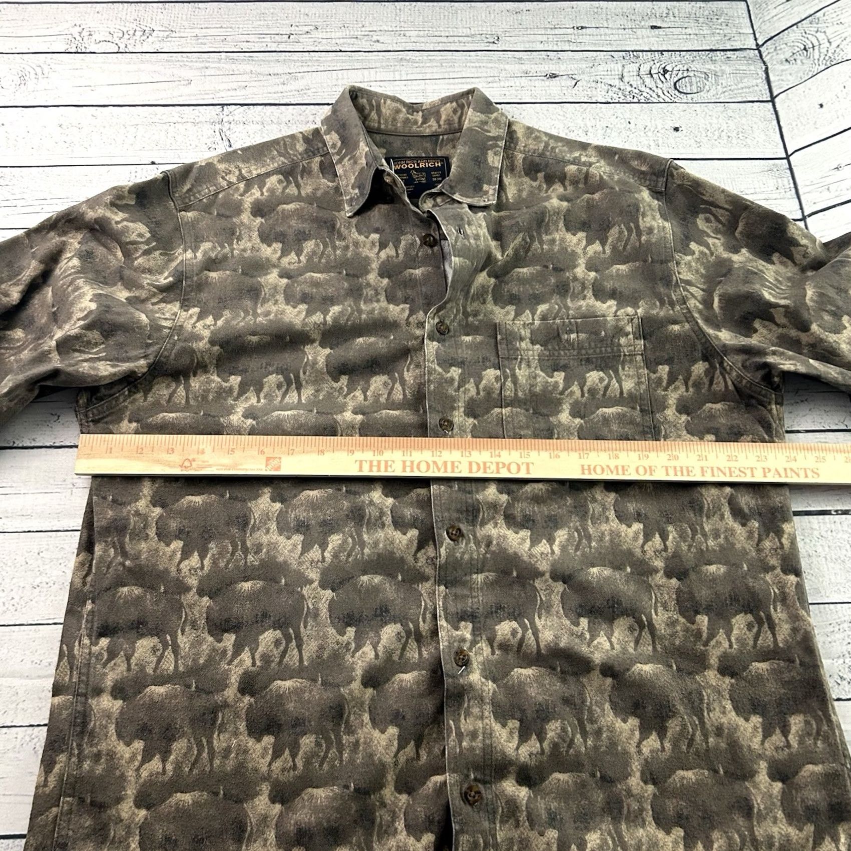 Vintage Woolrich Chamois All Over Buffalo Print Heavy Button Shirt Mens Large Tan Beige Size US L / EU 52-54 / 3 - 4 Thumbnail
