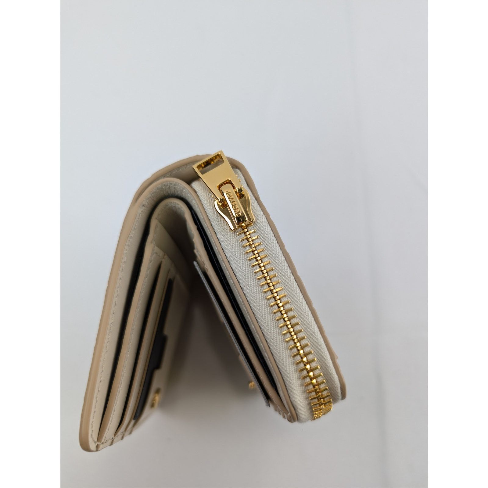 Tom Ford o1rshd1 Size: OS / Zip Wallet in Cream Size ONE SIZE - 5 Thumbnail