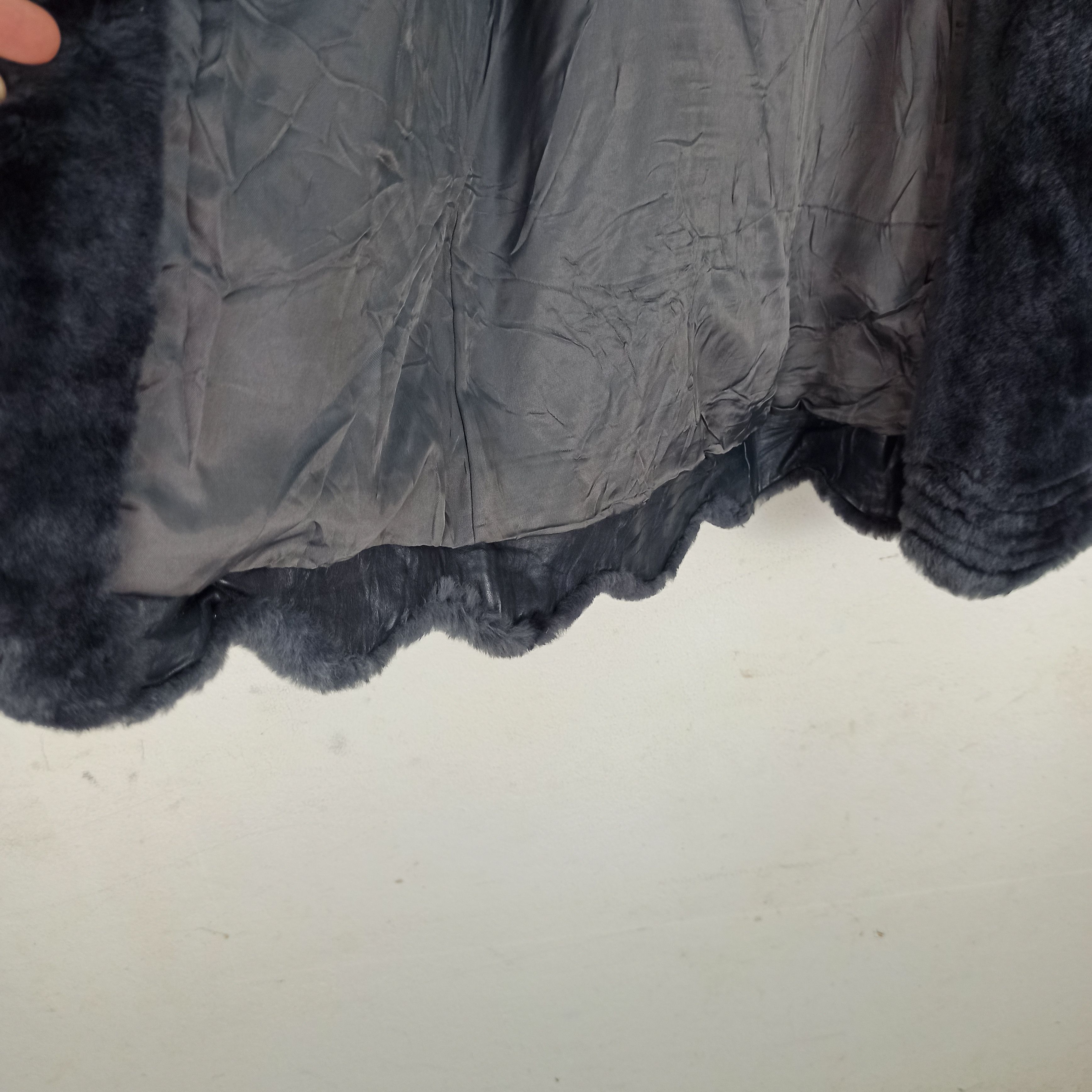 Bally 🔥 STEALS🔥 Rare Bally Italy Fur Jacket Size M / US 6-8 / IT 42-44 - 11 Thumbnail